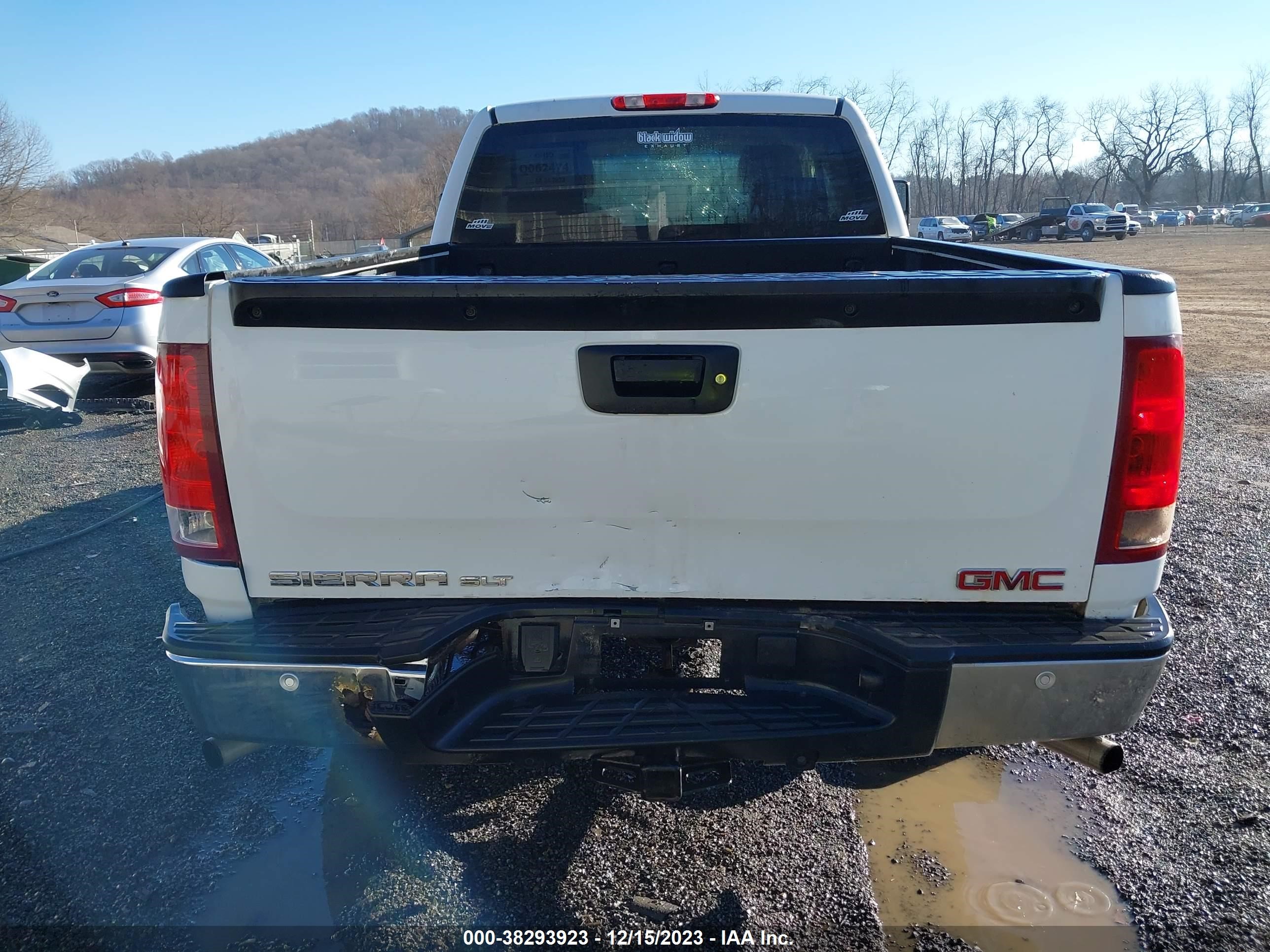 Photo 15 VIN: 1GTEK19J68Z251193 - GMC SIERRA 