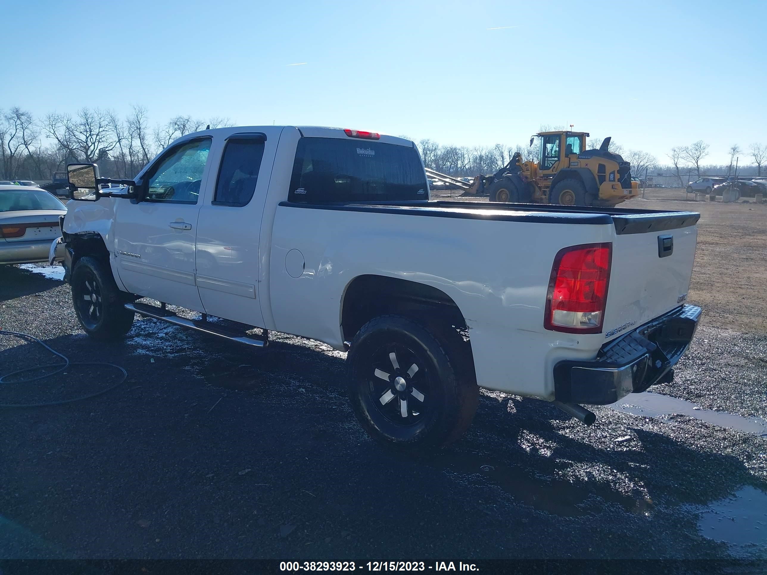 Photo 2 VIN: 1GTEK19J68Z251193 - GMC SIERRA 