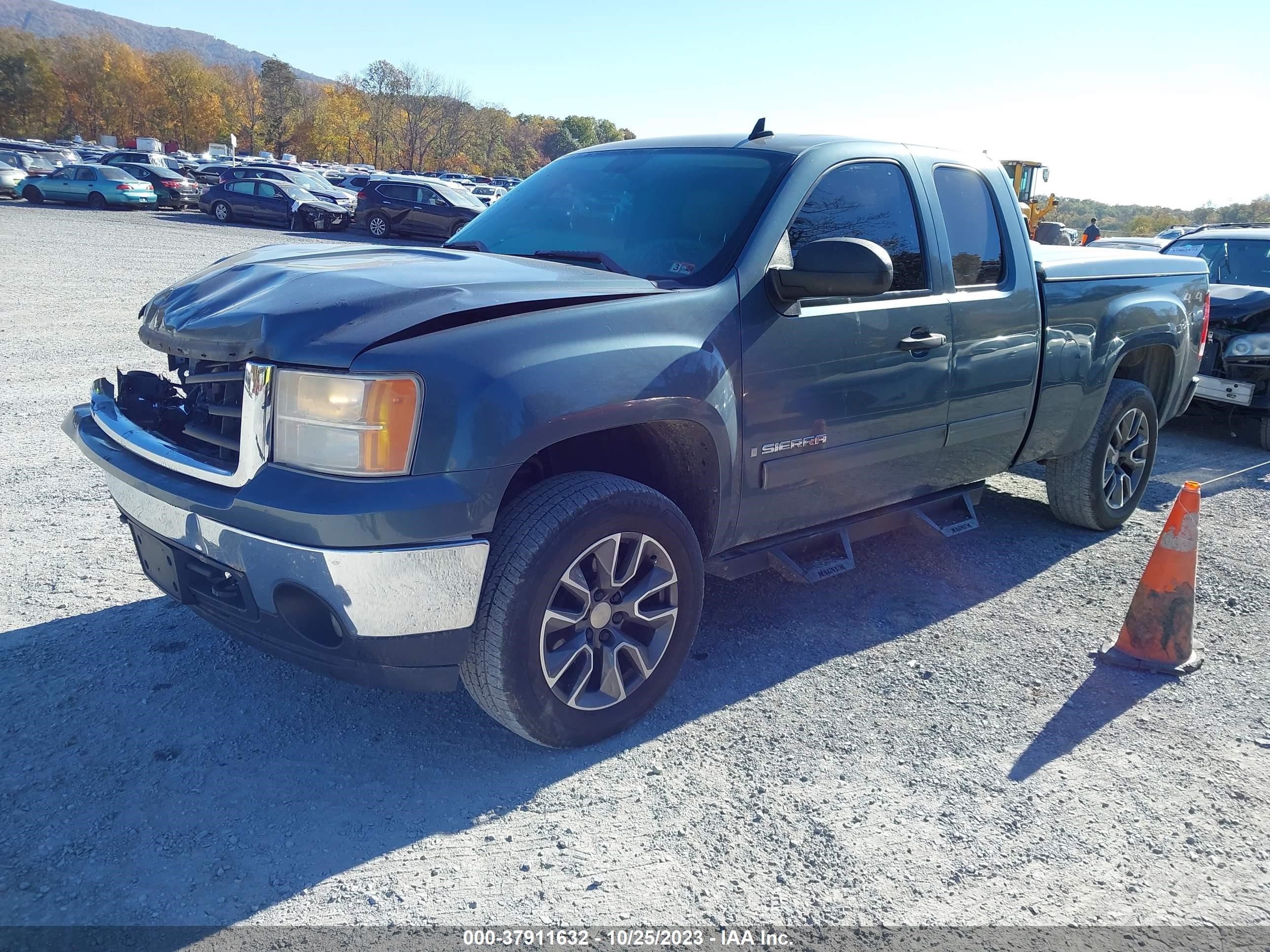 Photo 1 VIN: 1GTEK19J78Z252997 - GMC SIERRA 