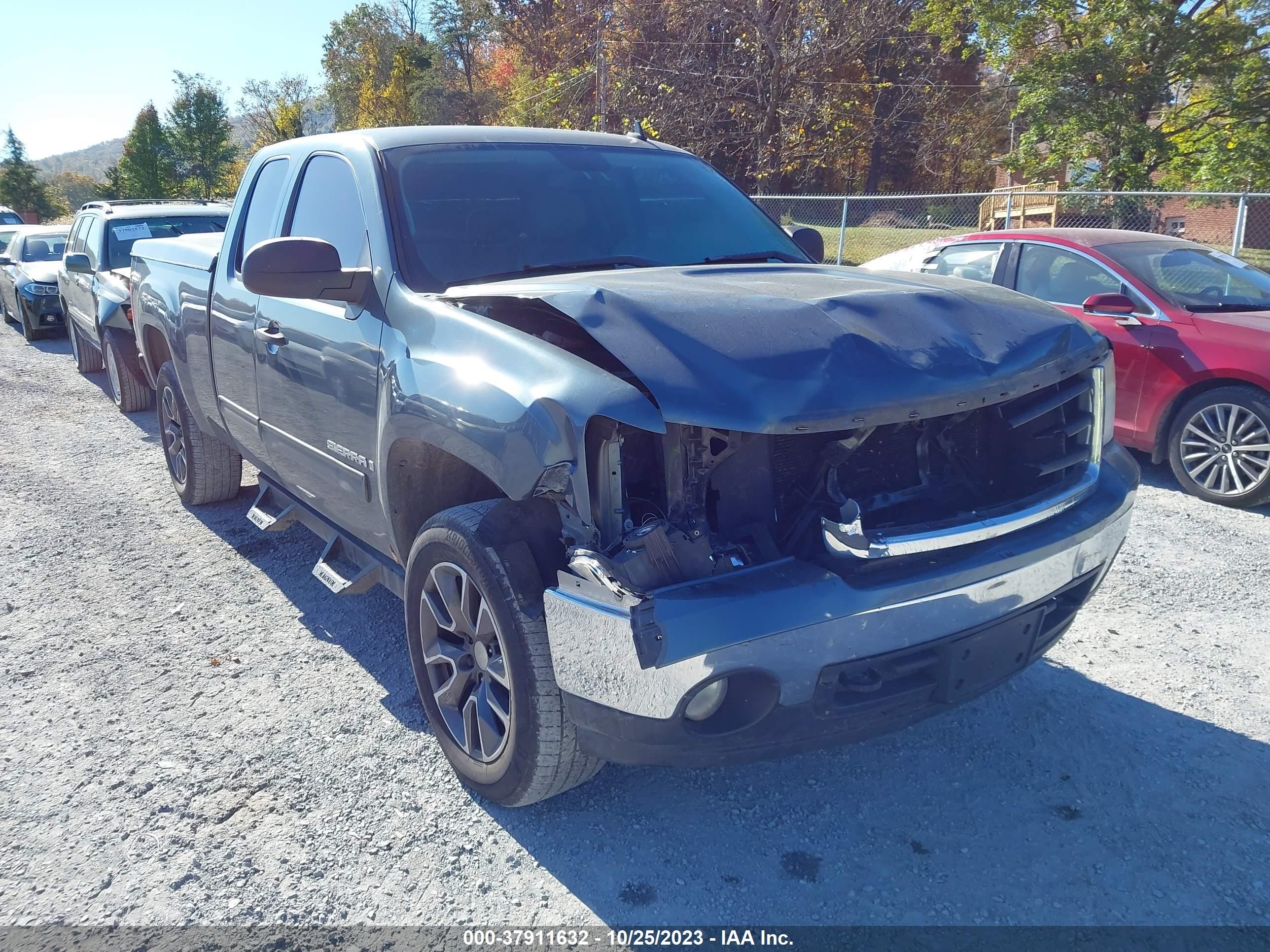 Photo 5 VIN: 1GTEK19J78Z252997 - GMC SIERRA 