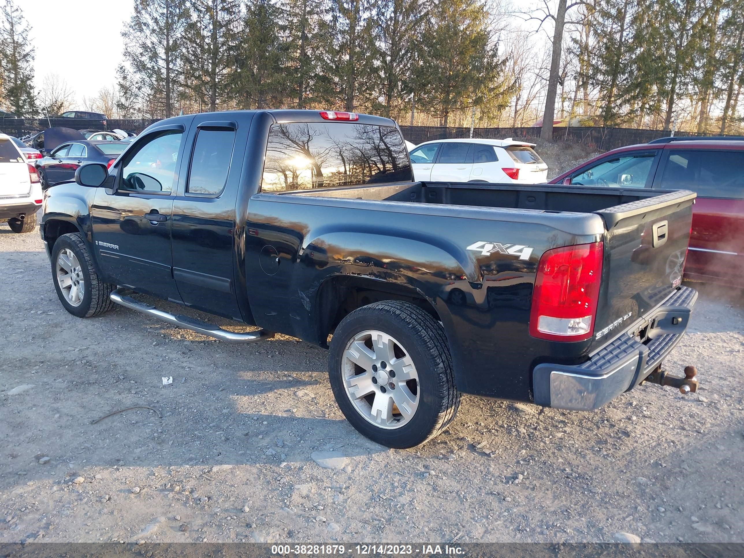 Photo 2 VIN: 1GTEK19J87Z580573 - GMC SIERRA 