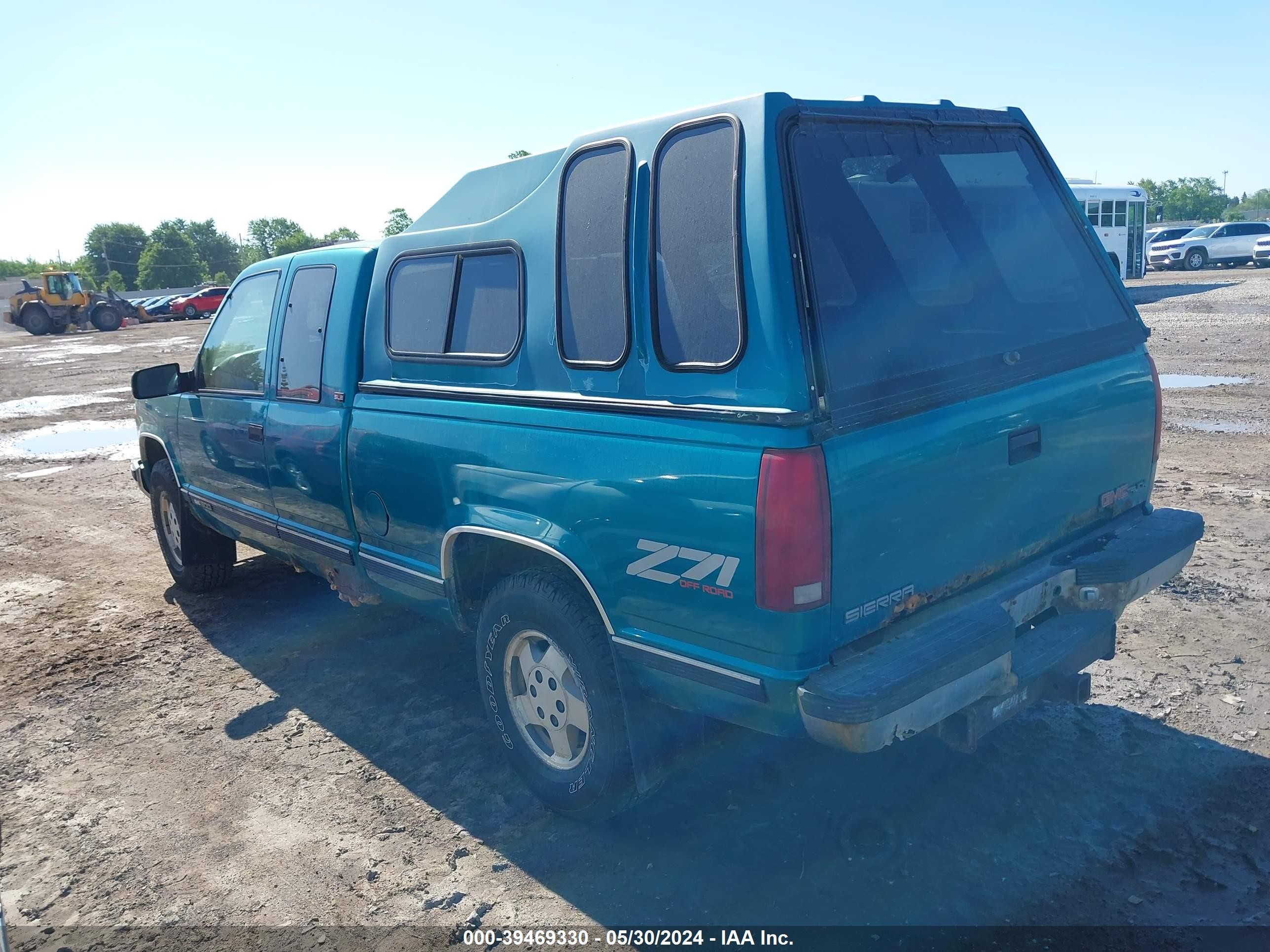 Photo 2 VIN: 1GTEK19K3SE515154 - GMC SIERRA 