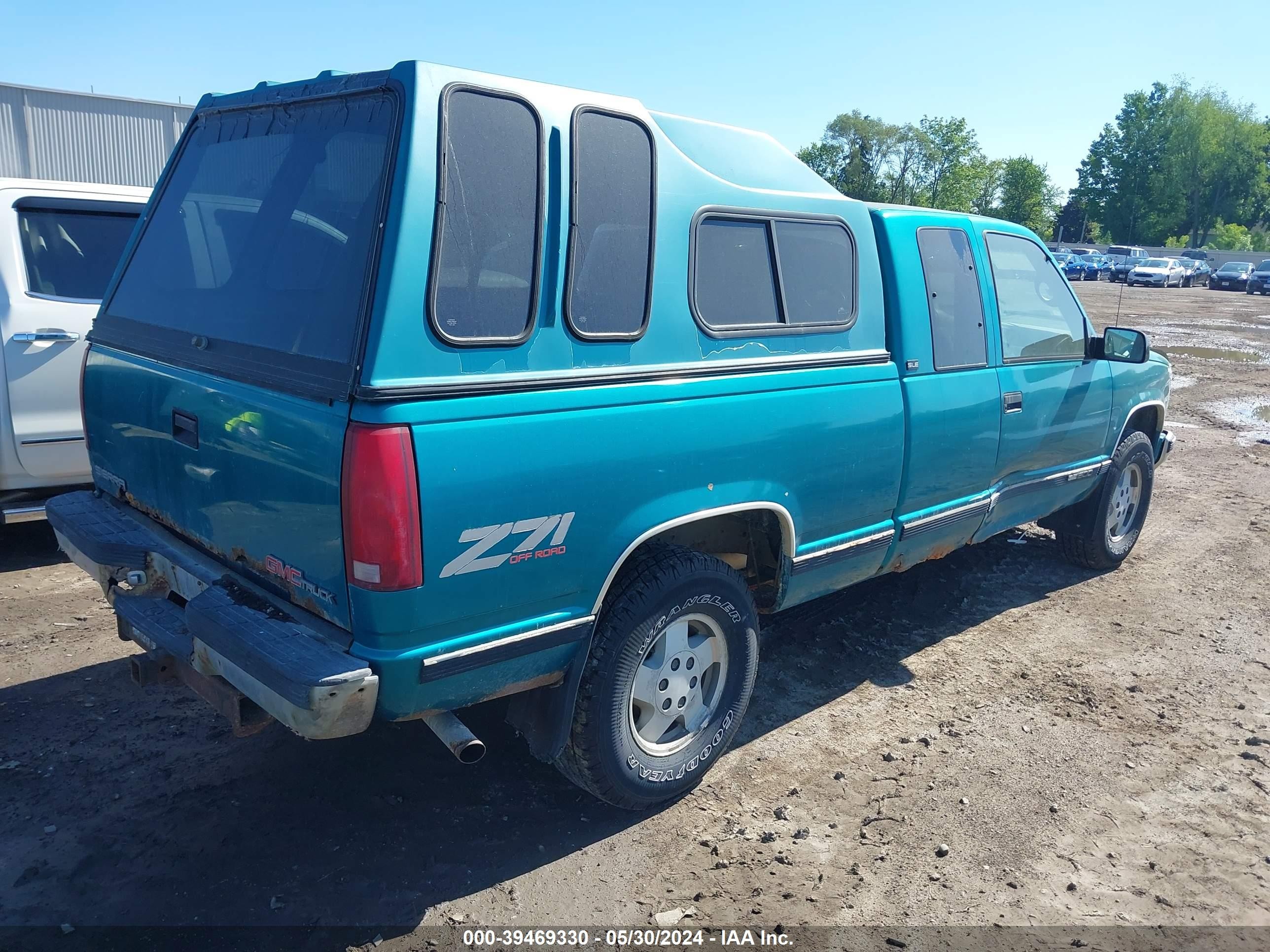 Photo 3 VIN: 1GTEK19K3SE515154 - GMC SIERRA 