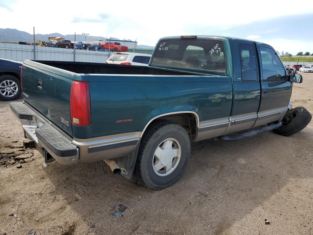 Photo 2 VIN: 1GTEK19R6WR515841 - GMC SIERRA 