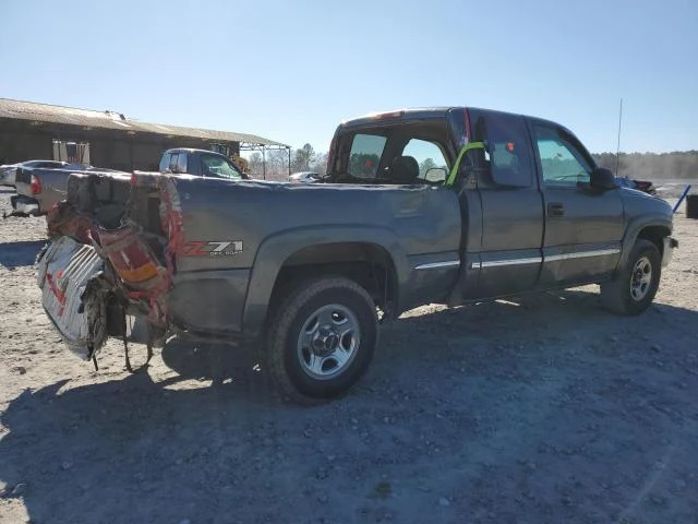 Photo 2 VIN: 1GTEK19T0YZ291996 - GMC NEW SIERRA 