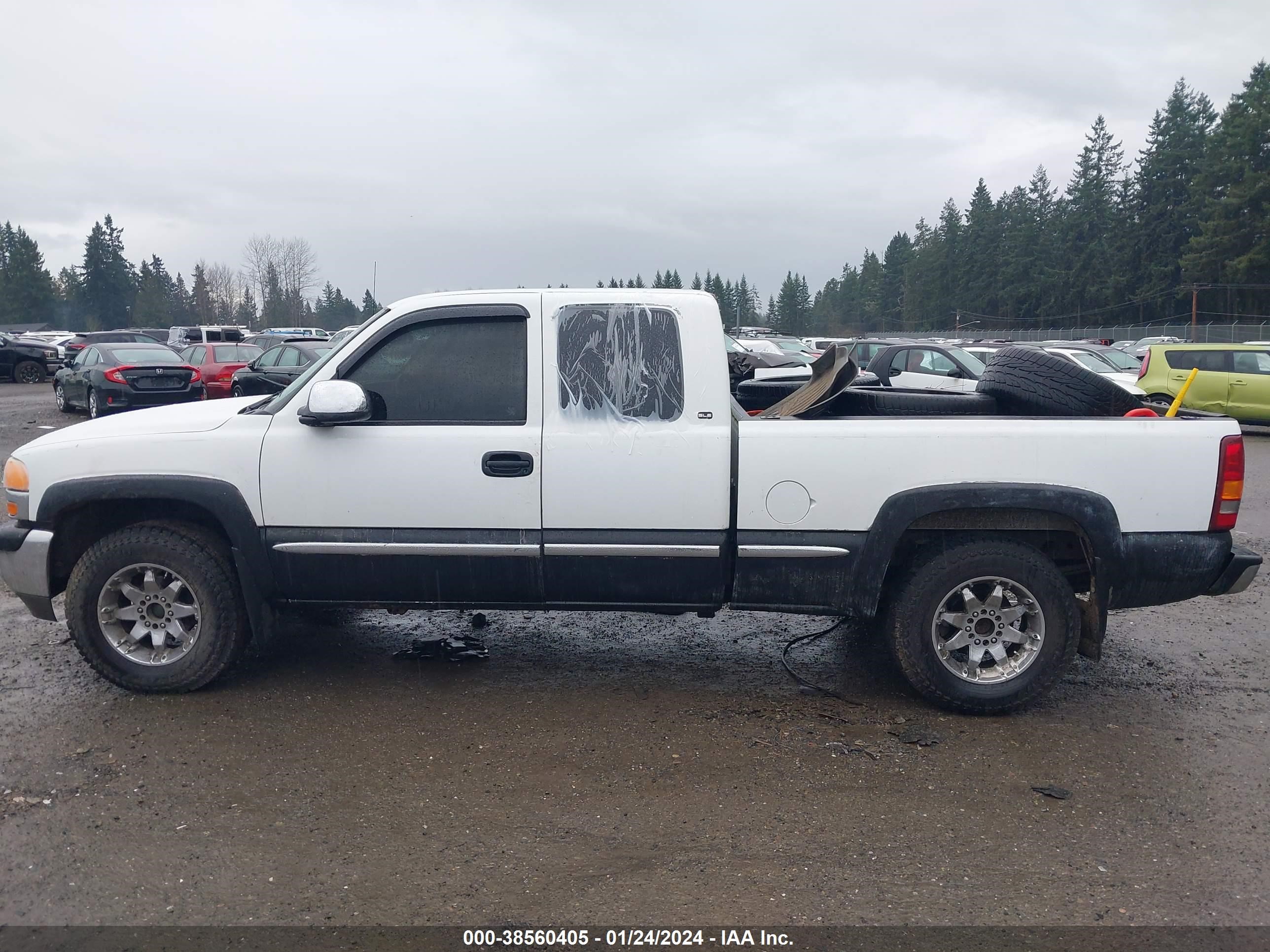 Photo 12 VIN: 1GTEK19T2YE130458 - GMC SIERRA 