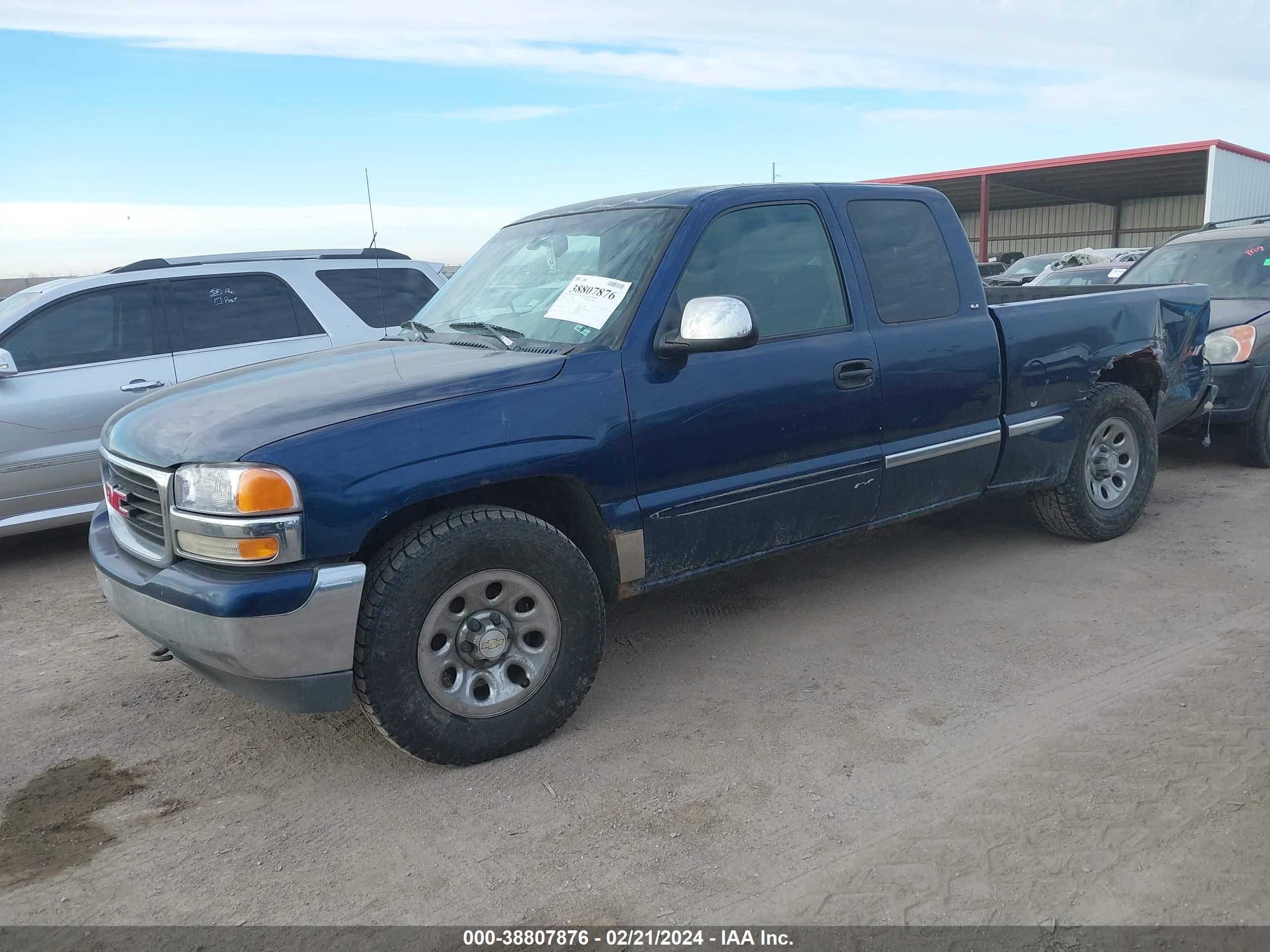 Photo 1 VIN: 1GTEK19T2YZ128749 - GMC SIERRA 