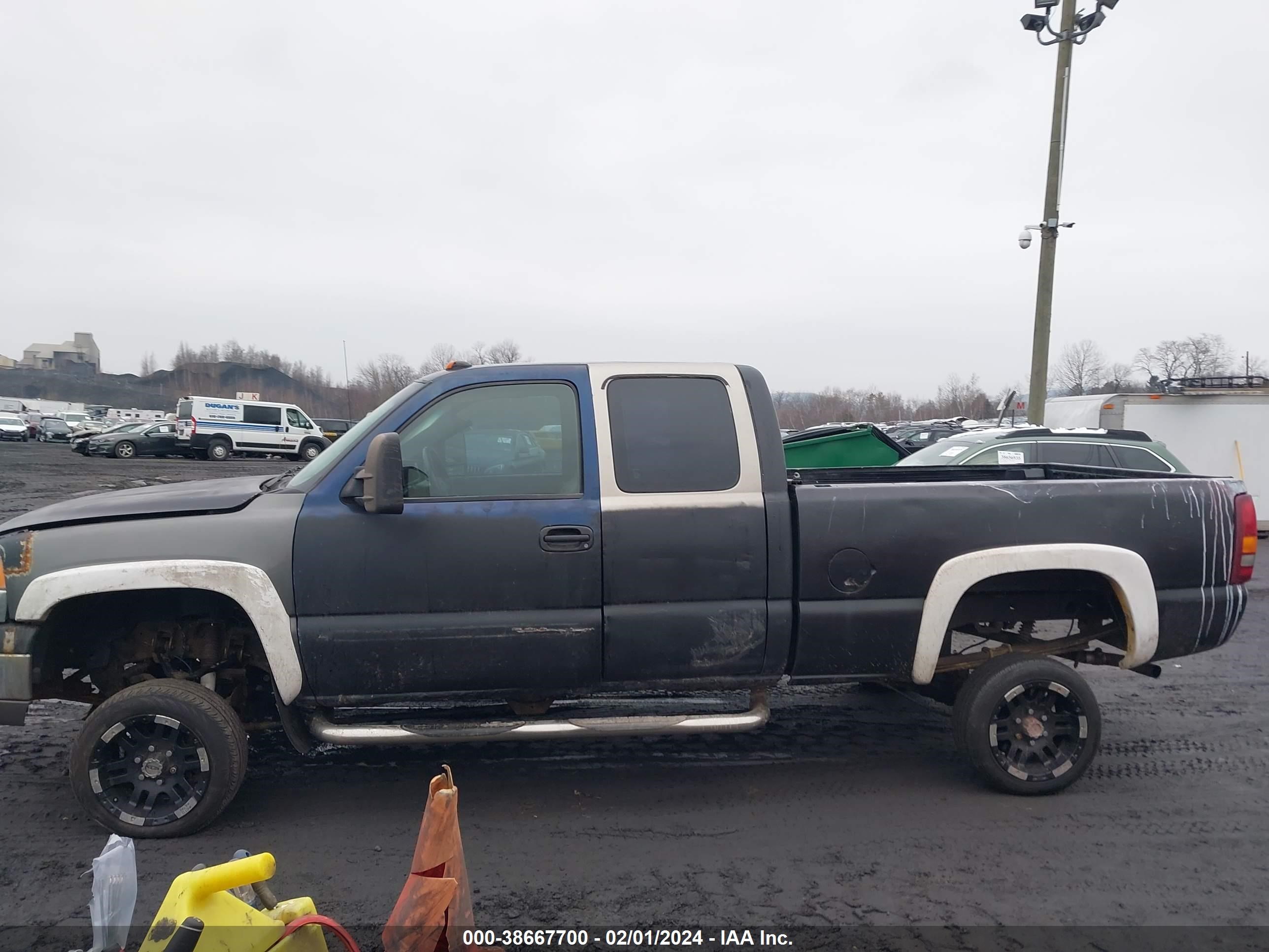 Photo 5 VIN: 1GTEK19T33Z149151 - GMC SIERRA 