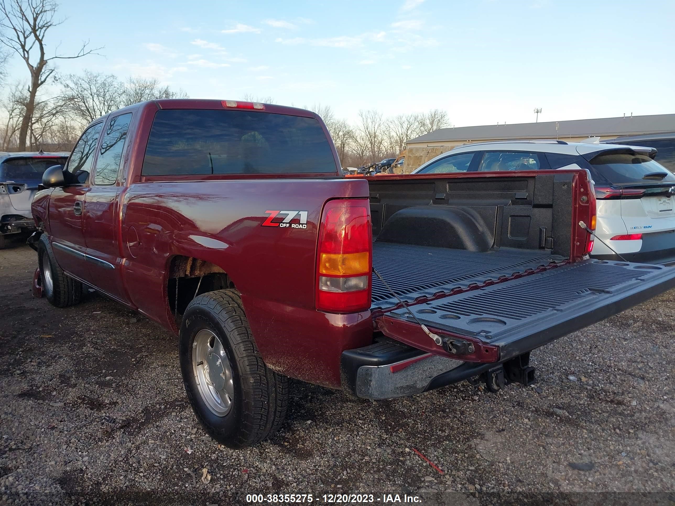 Photo 2 VIN: 1GTEK19T43E239951 - GMC SIERRA 