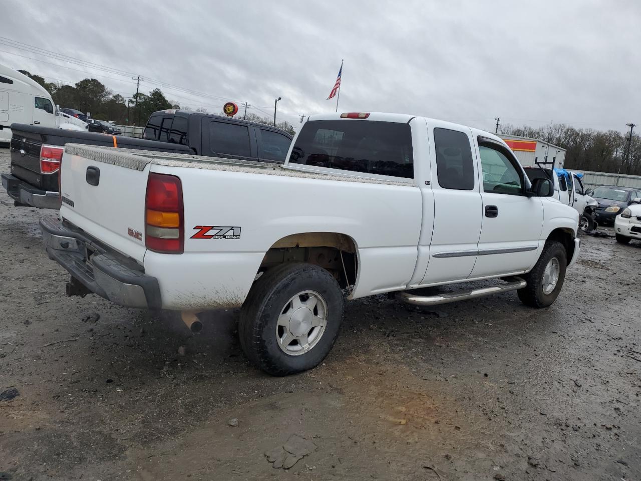 Photo 2 VIN: 1GTEK19T43E371107 - GMC SIERRA 