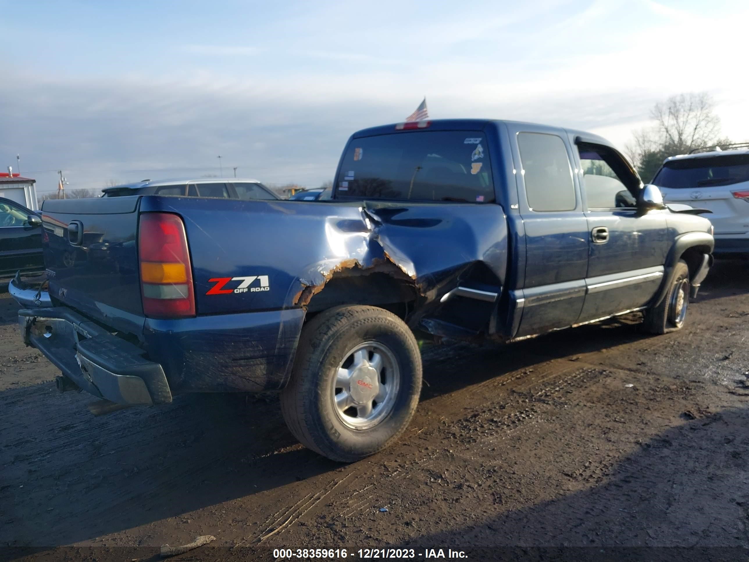 Photo 3 VIN: 1GTEK19T51E151892 - GMC SIERRA 