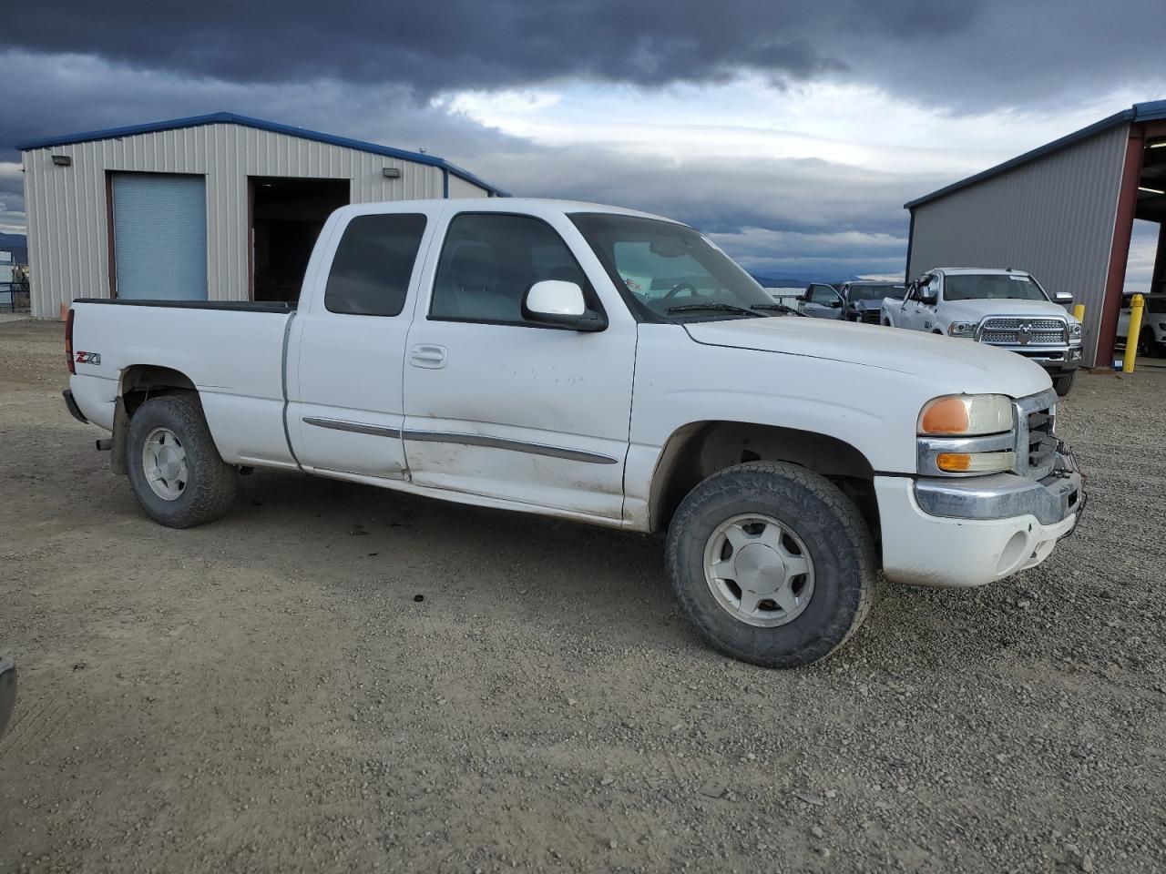 Photo 3 VIN: 1GTEK19T54E378651 - GMC SIERRA 