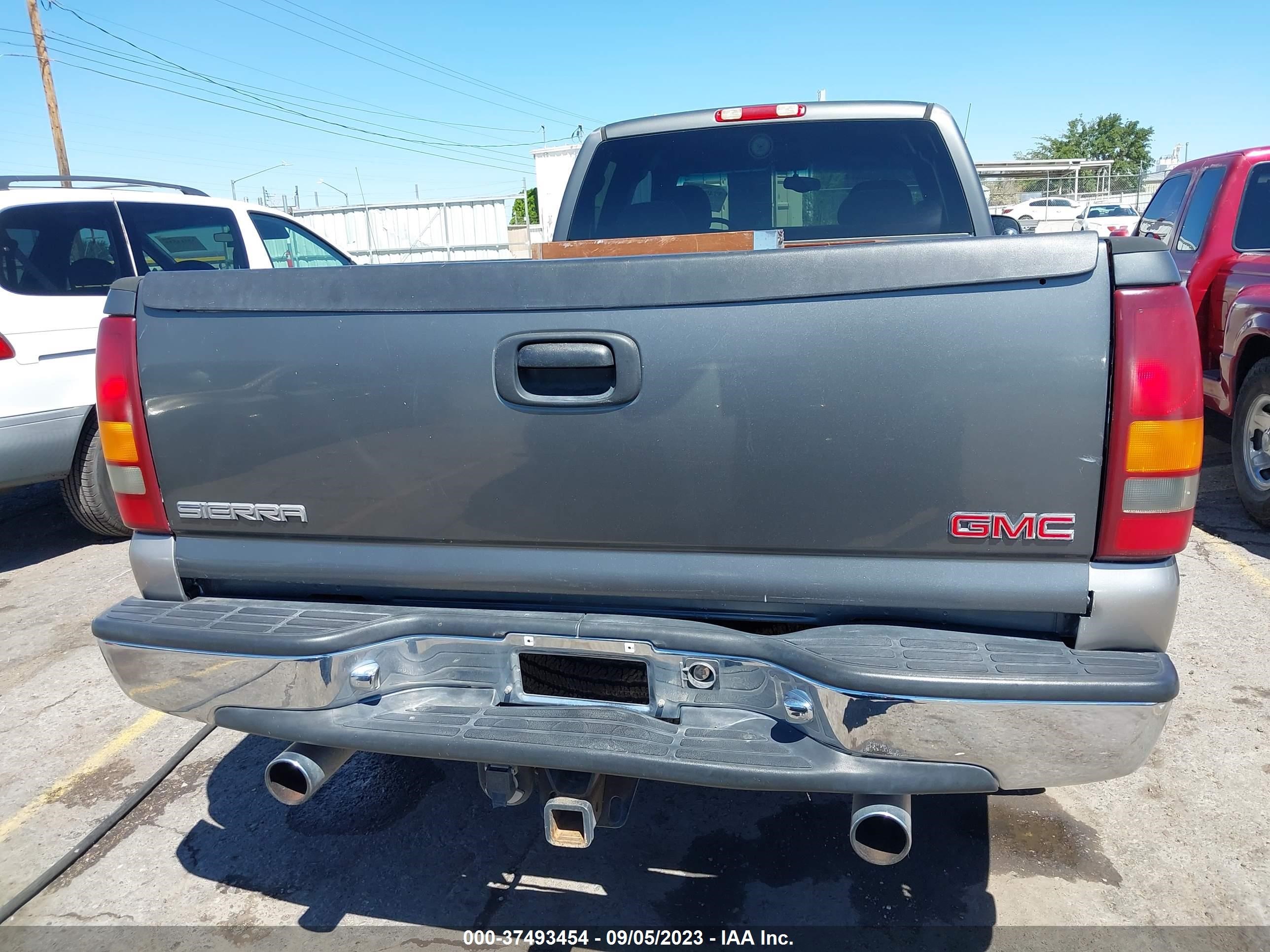 Photo 15 VIN: 1GTEK19T61E322214 - GMC SIERRA 