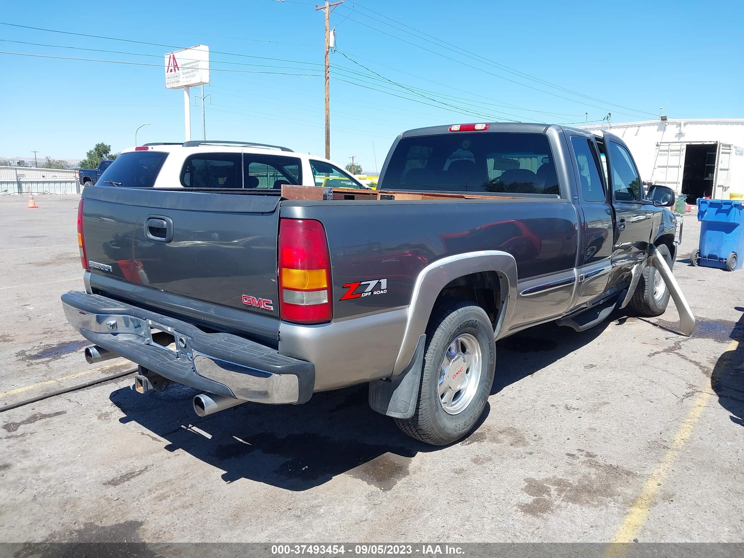 Photo 3 VIN: 1GTEK19T61E322214 - GMC SIERRA 