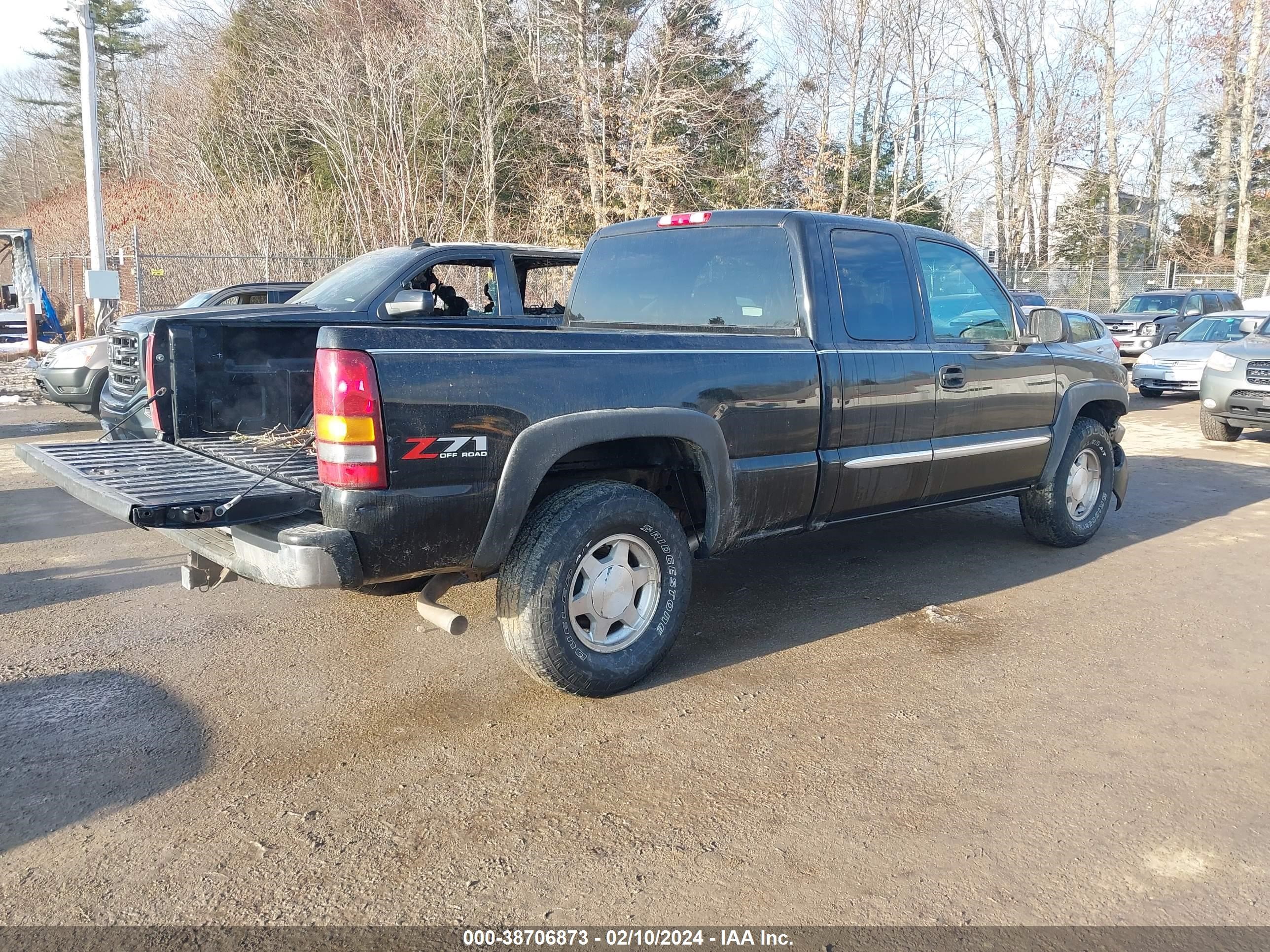 Photo 3 VIN: 1GTEK19T63E222181 - GMC SIERRA 