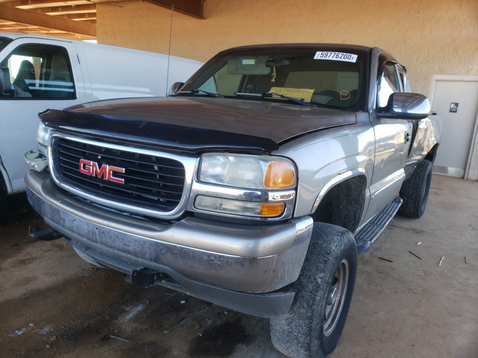 Photo 1 VIN: 1GTEK19T6YE128941 - GMC NEW SIERRA 