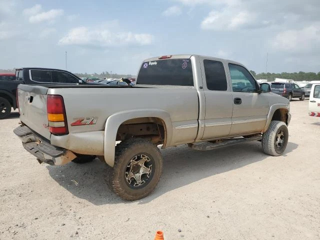 Photo 2 VIN: 1GTEK19T6YE226240 - GMC NEW SIERRA 