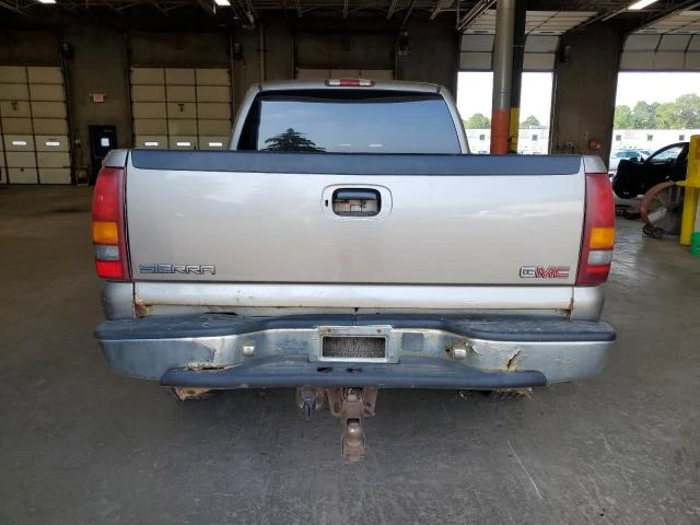 Photo 5 VIN: 1GTEK19T6YZ272336 - GMC NEW SIERRA 