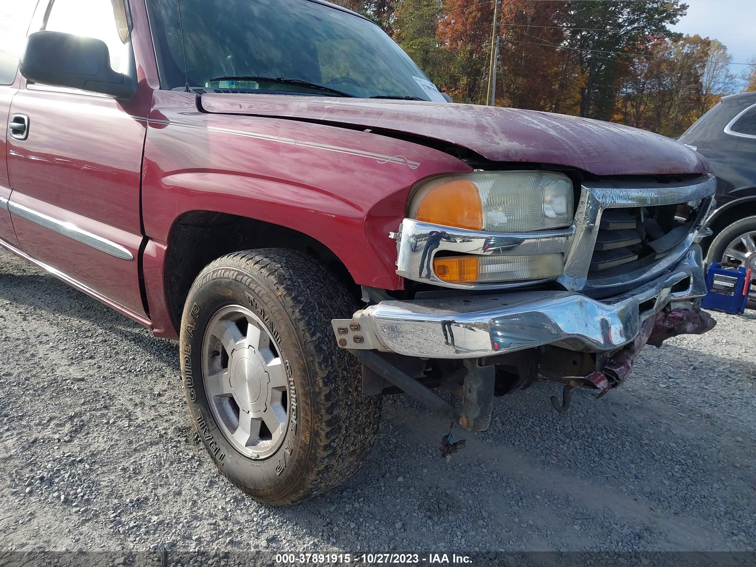 Photo 11 VIN: 1GTEK19T74E215158 - GMC SIERRA 