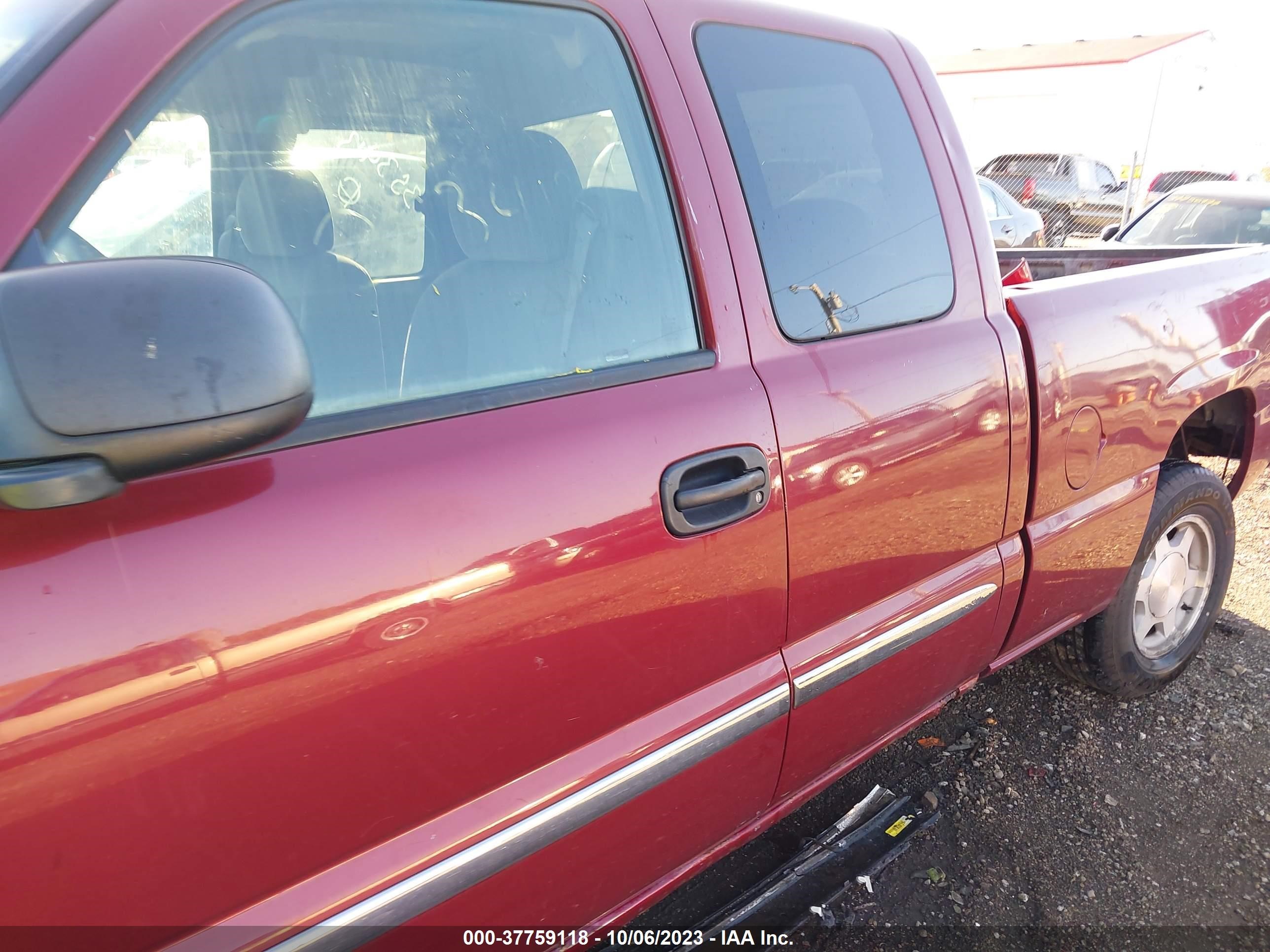 Photo 13 VIN: 1GTEK19T74E353413 - GMC SIERRA 