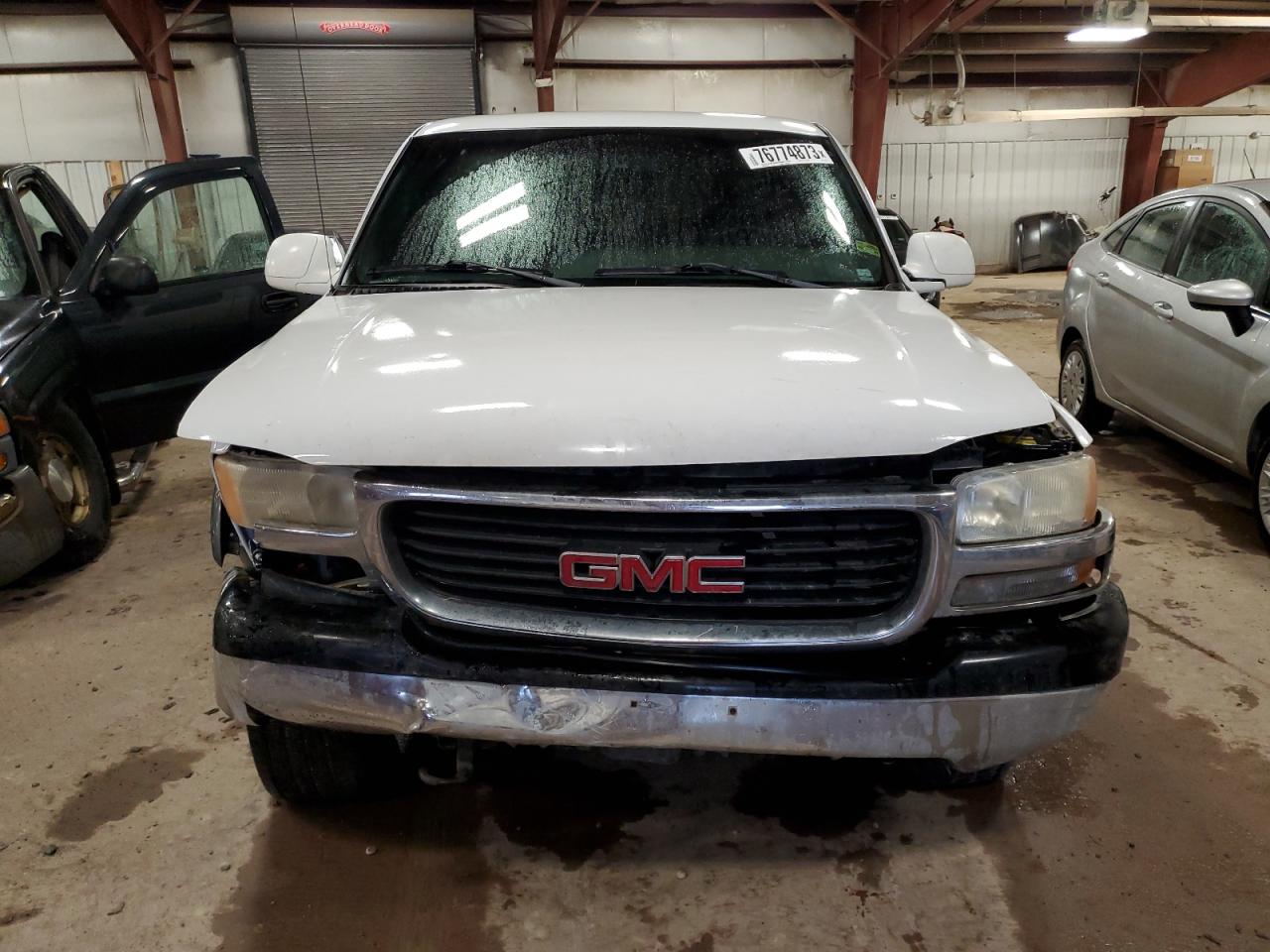 Photo 4 VIN: 1GTEK19T8YE389178 - GMC SIERRA 