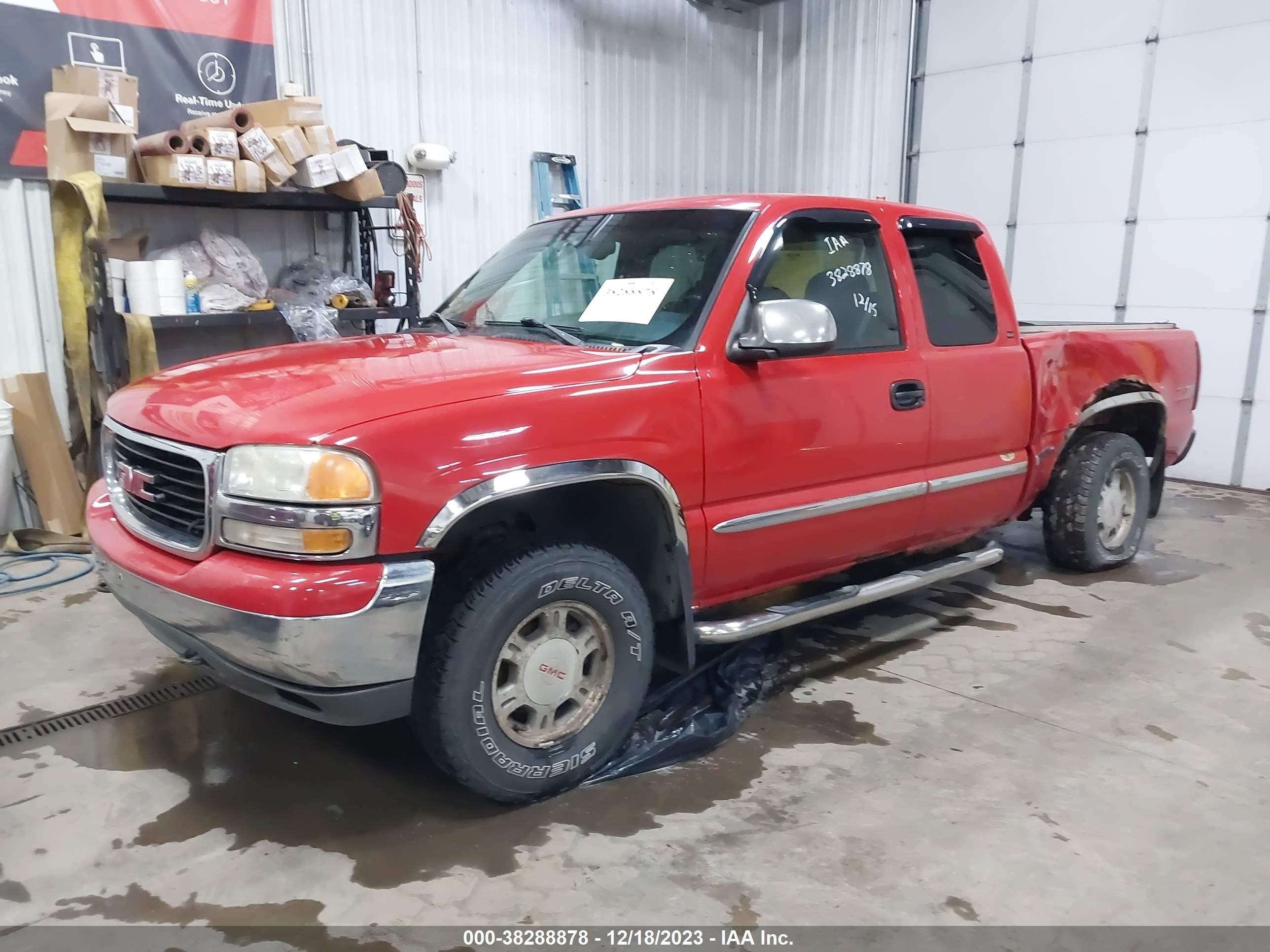 Photo 1 VIN: 1GTEK19T8YZ222439 - GMC SIERRA 