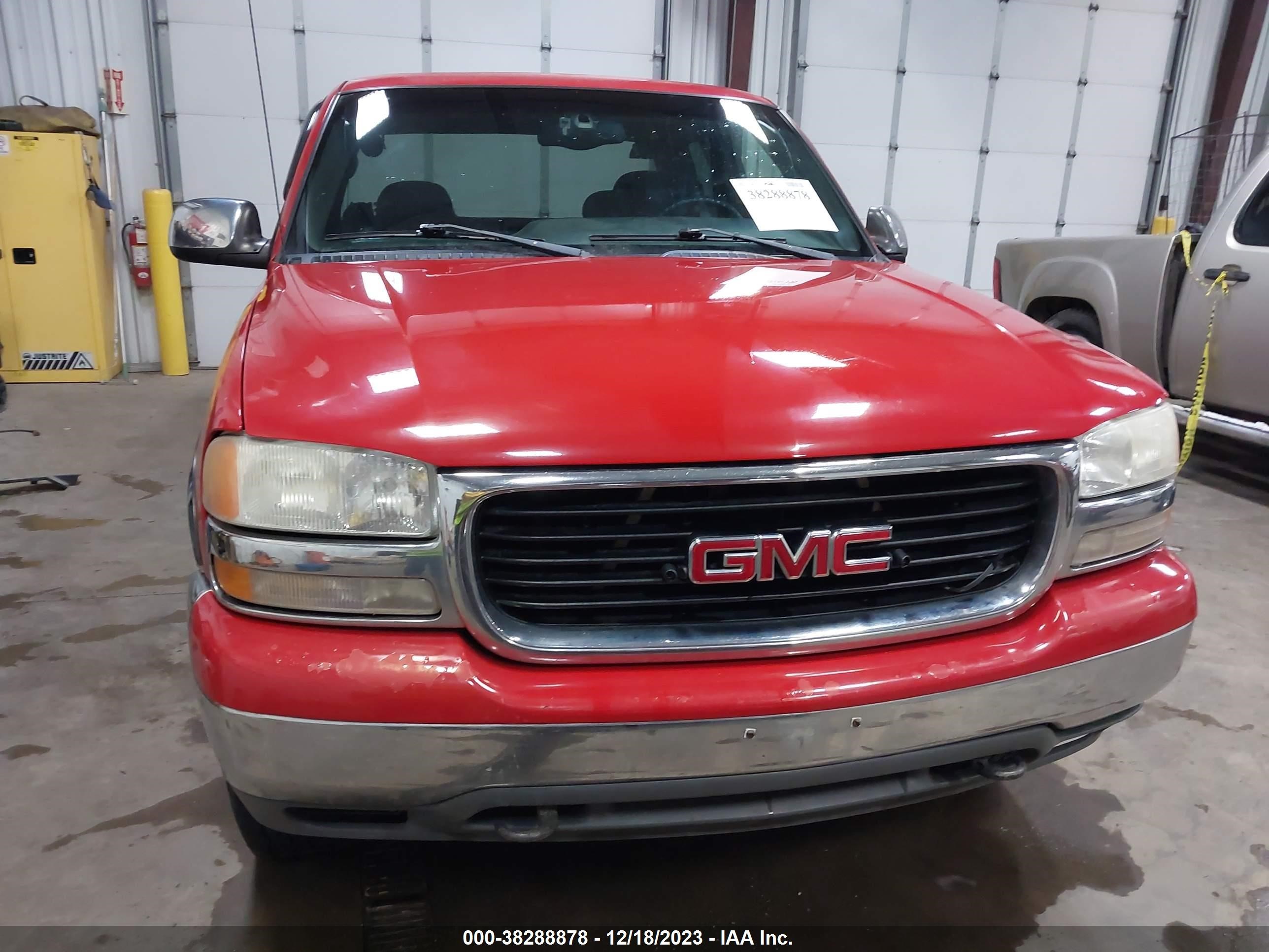 Photo 12 VIN: 1GTEK19T8YZ222439 - GMC SIERRA 