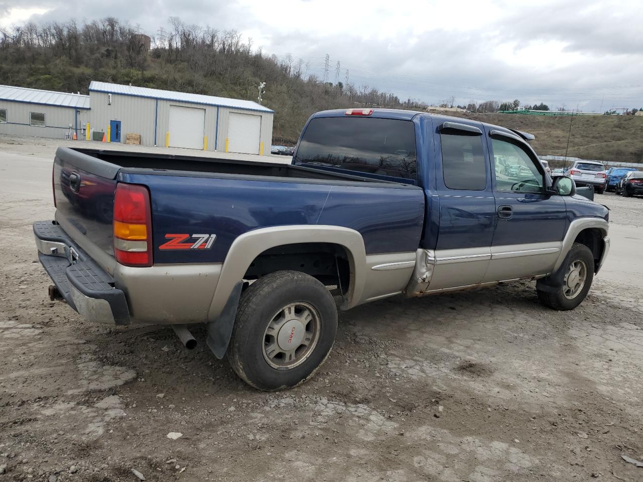 Photo 2 VIN: 1GTEK19TX2Z248399 - GMC SIERRA 