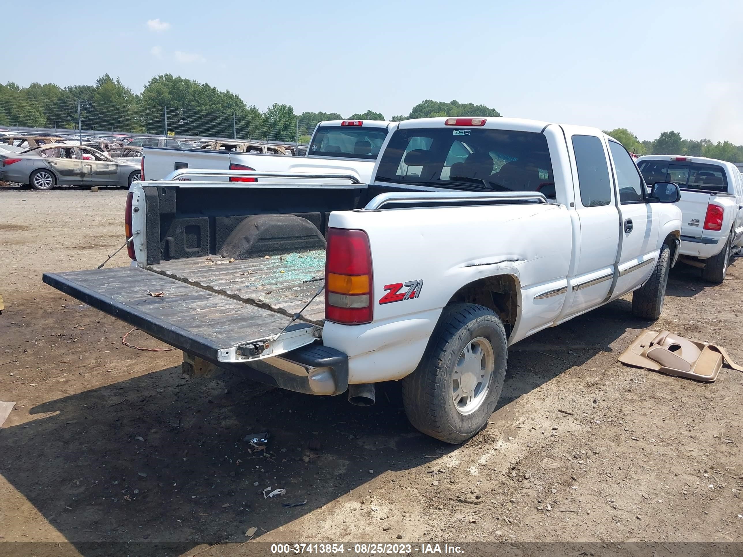 Photo 3 VIN: 1GTEK19TXXE555571 - GMC SIERRA 