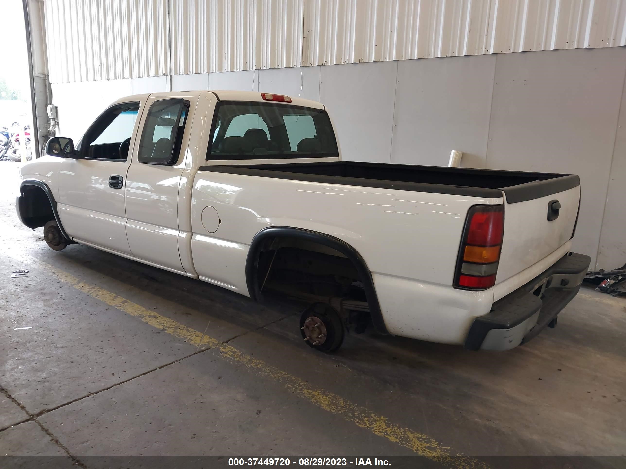 Photo 2 VIN: 1GTEK19V17E112047 - GMC SIERRA 