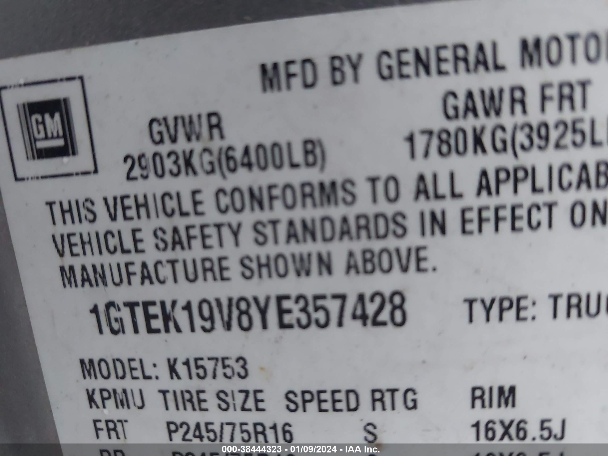 Photo 8 VIN: 1GTEK19V8YE357428 - GMC SIERRA 