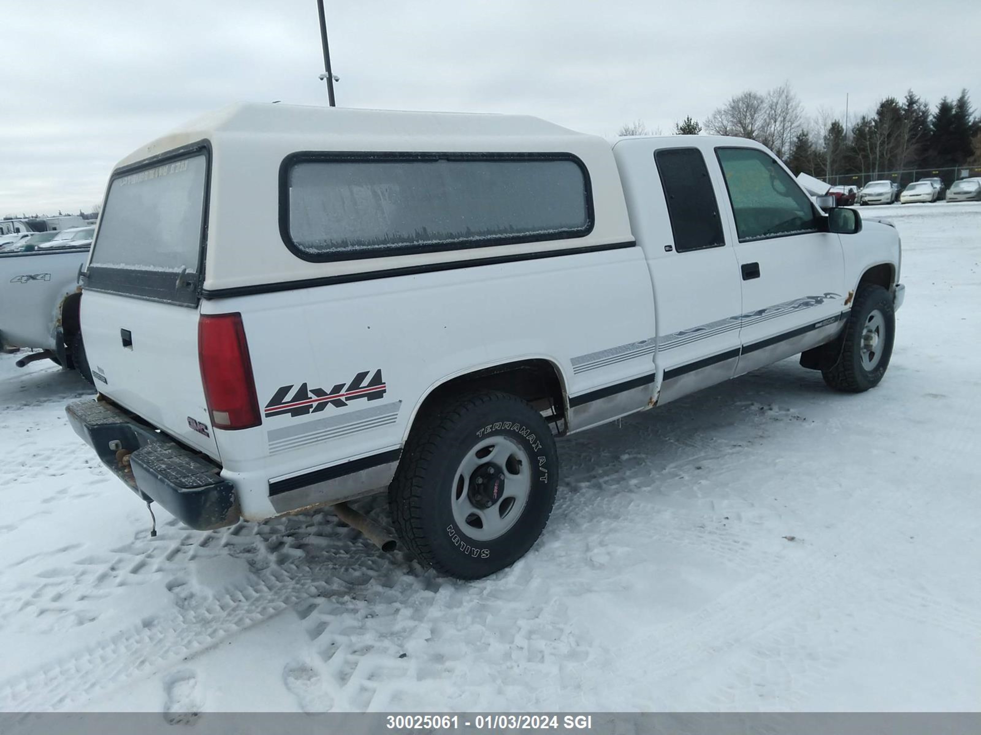 Photo 3 VIN: 1GTEK19W8WE560647 - GMC SIERRA 