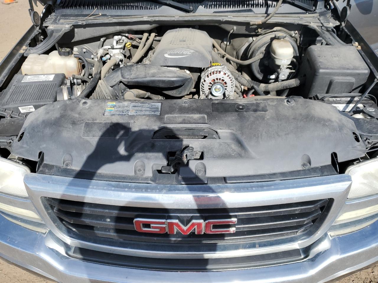 Photo 10 VIN: 1GTEK19Z37Z140279 - GMC SIERRA 