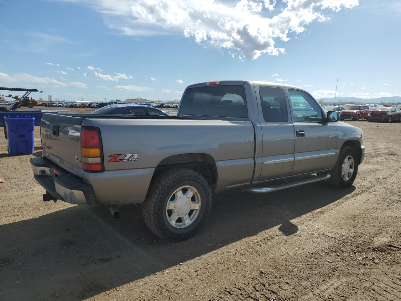 Photo 2 VIN: 1GTEK19Z37Z140279 - GMC SIERRA 