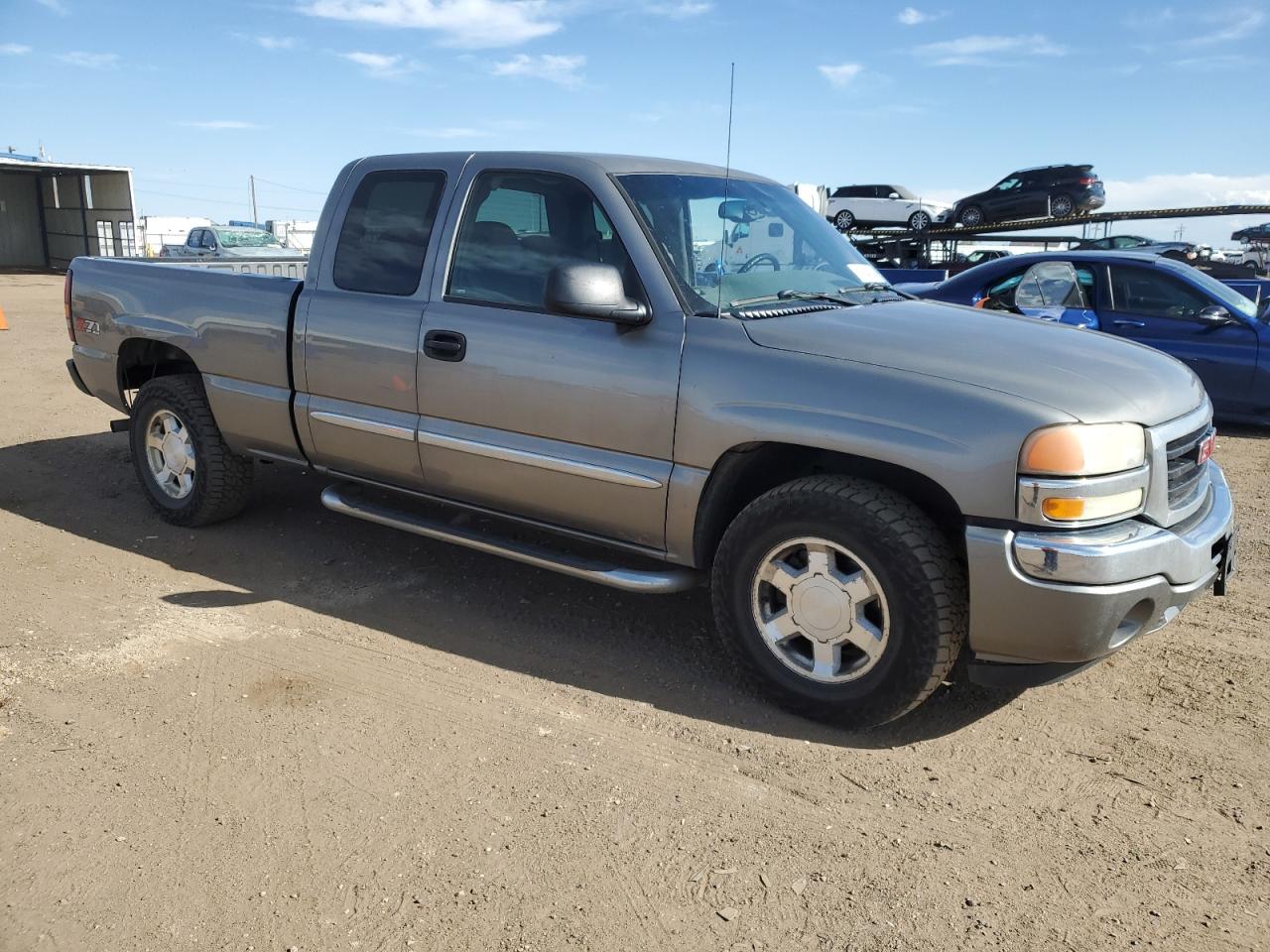 Photo 3 VIN: 1GTEK19Z37Z140279 - GMC SIERRA 