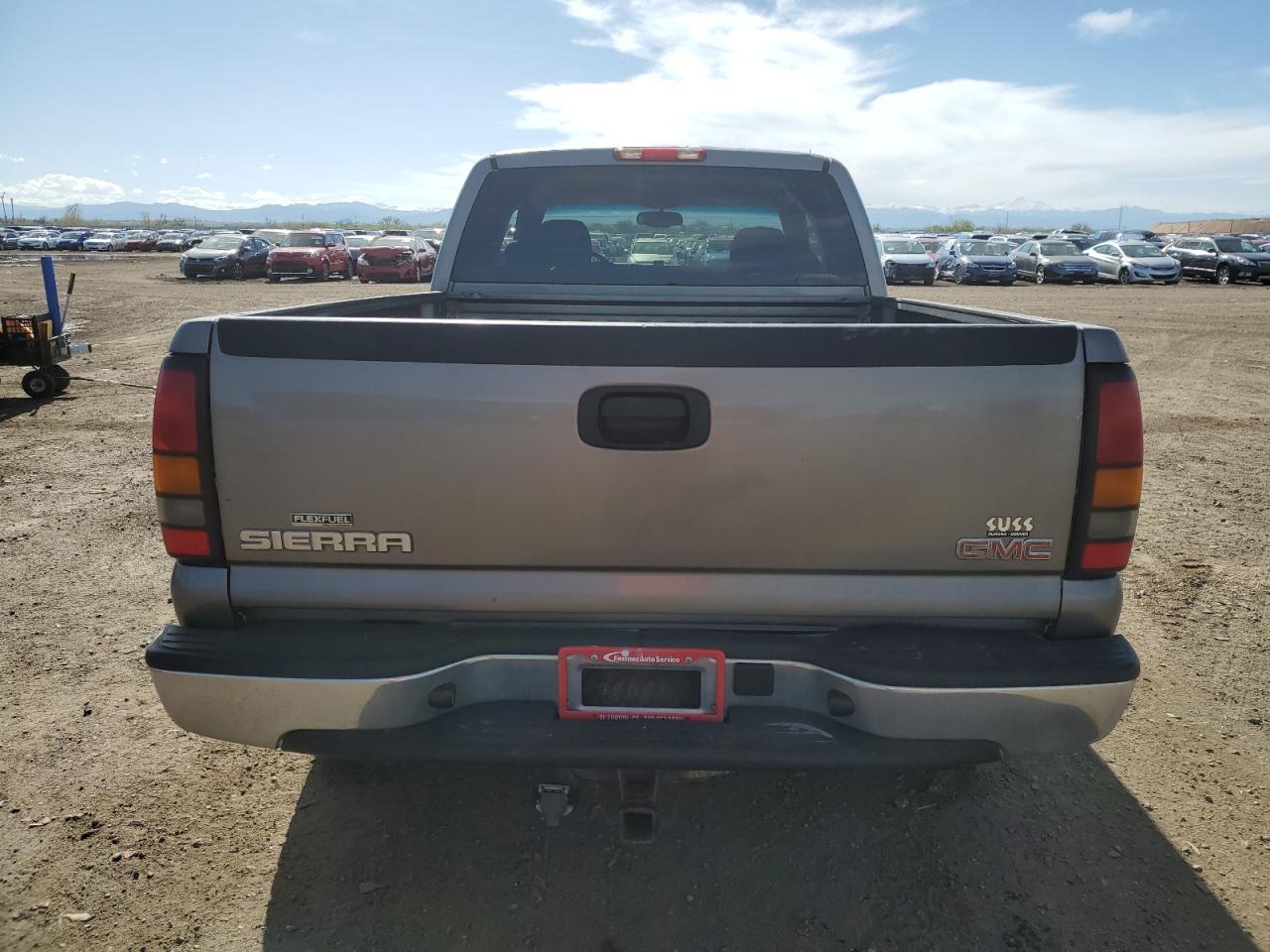 Photo 5 VIN: 1GTEK19Z37Z140279 - GMC SIERRA 