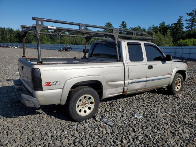 Photo 2 VIN: 1GTEK19Z65Z228613 - GMC NEW SIERRA 