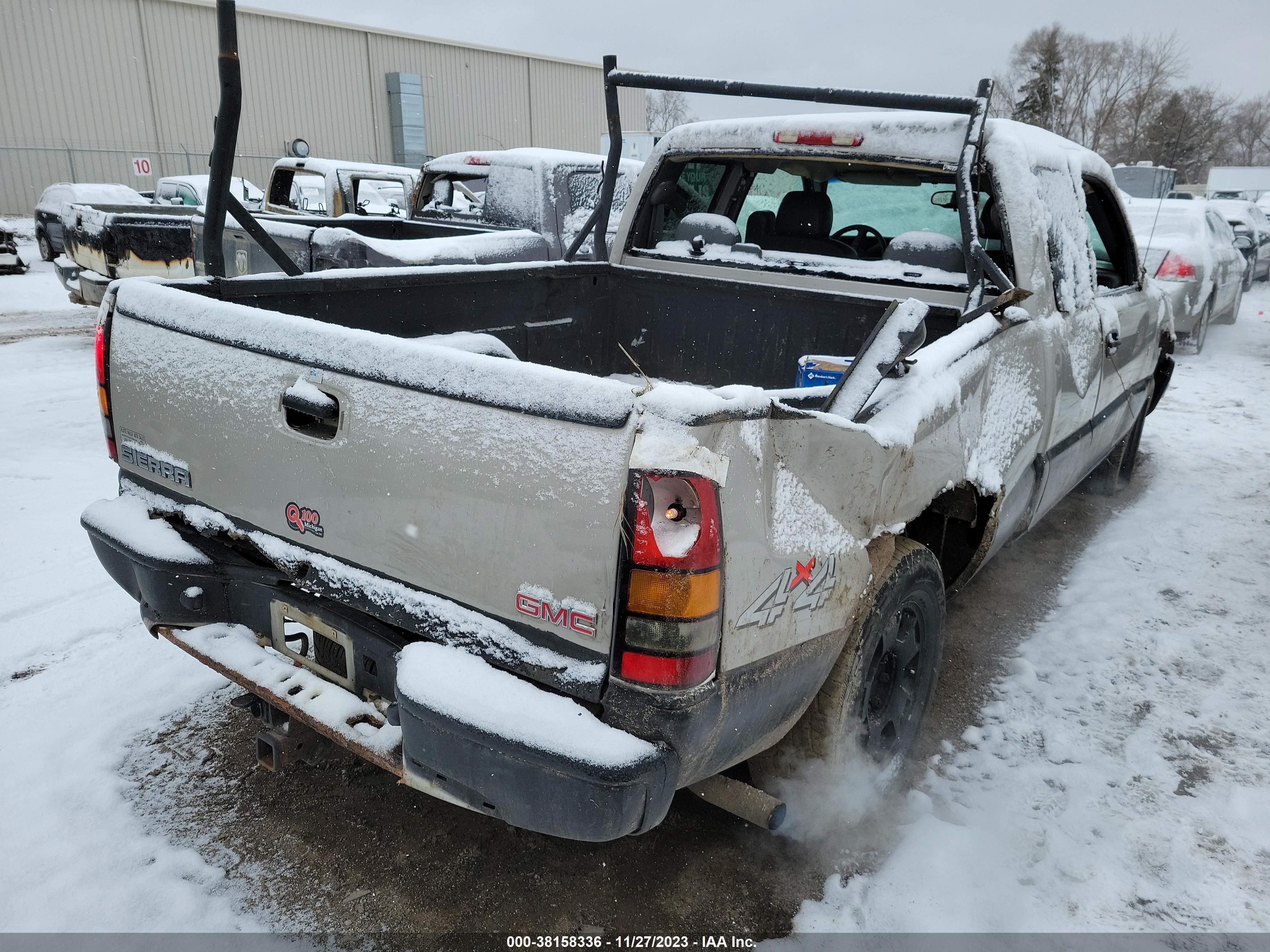 Photo 3 VIN: 1GTEK19Z66Z270944 - GMC SIERRA 