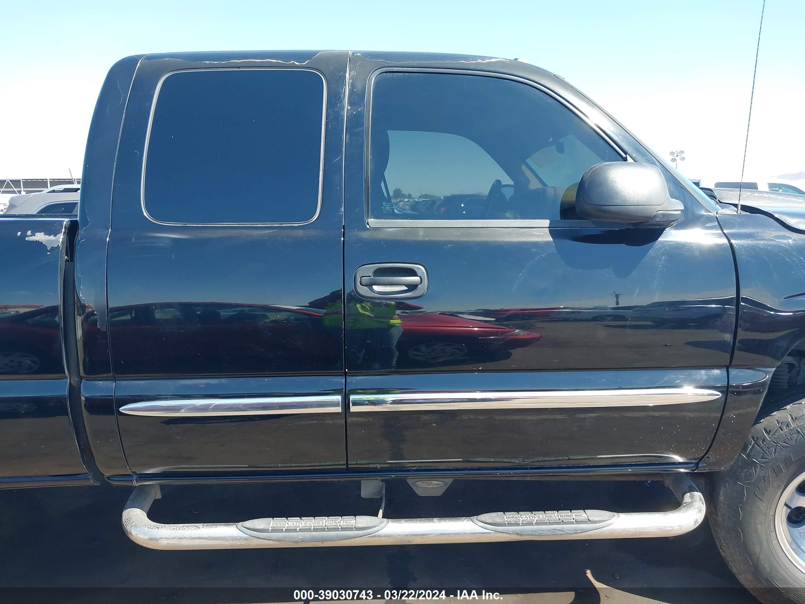 Photo 13 VIN: 1GTEK19Z95Z155916 - GMC SIERRA 