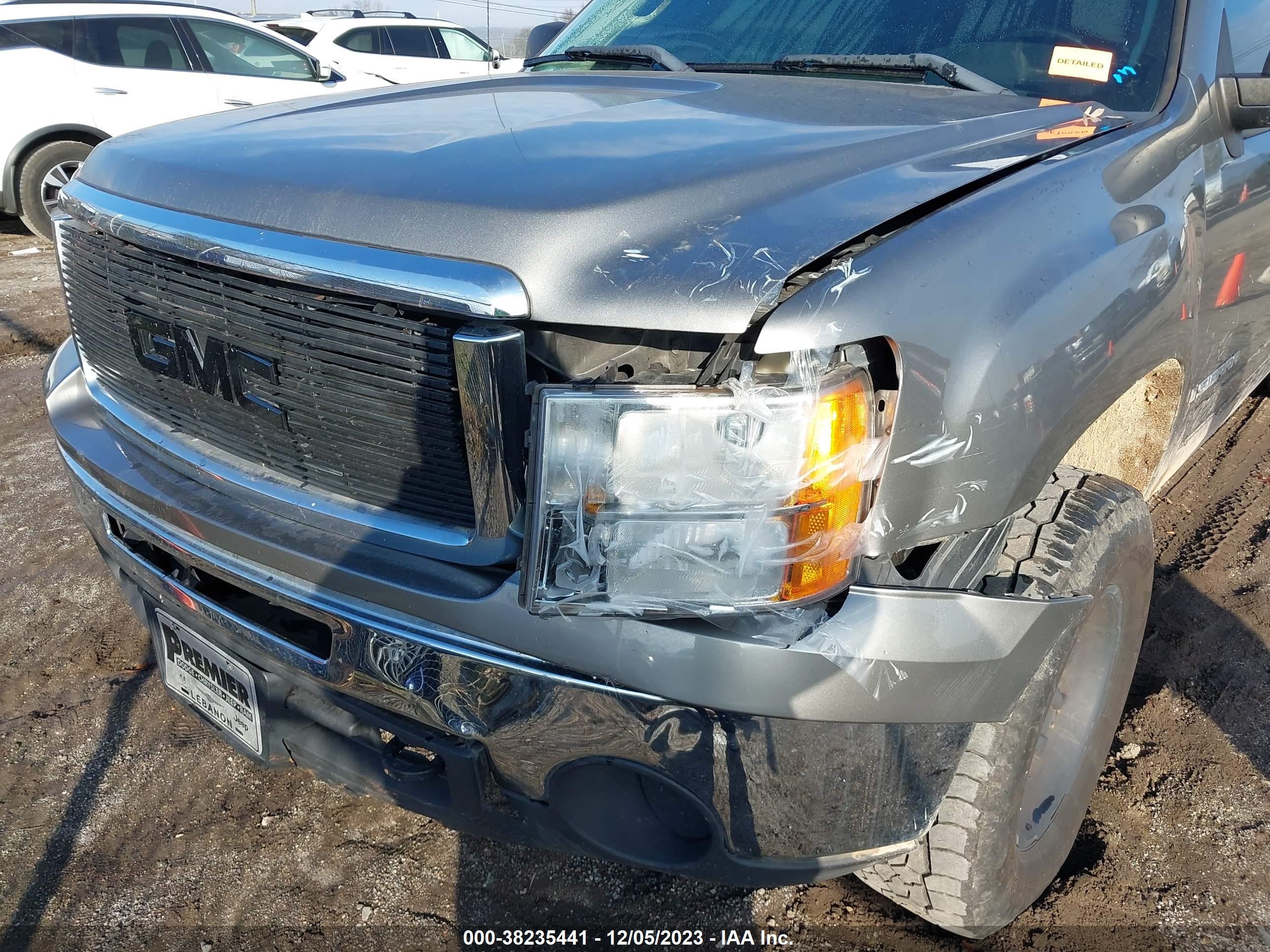 Photo 5 VIN: 1GTEK29019Z224580 - GMC SIERRA 