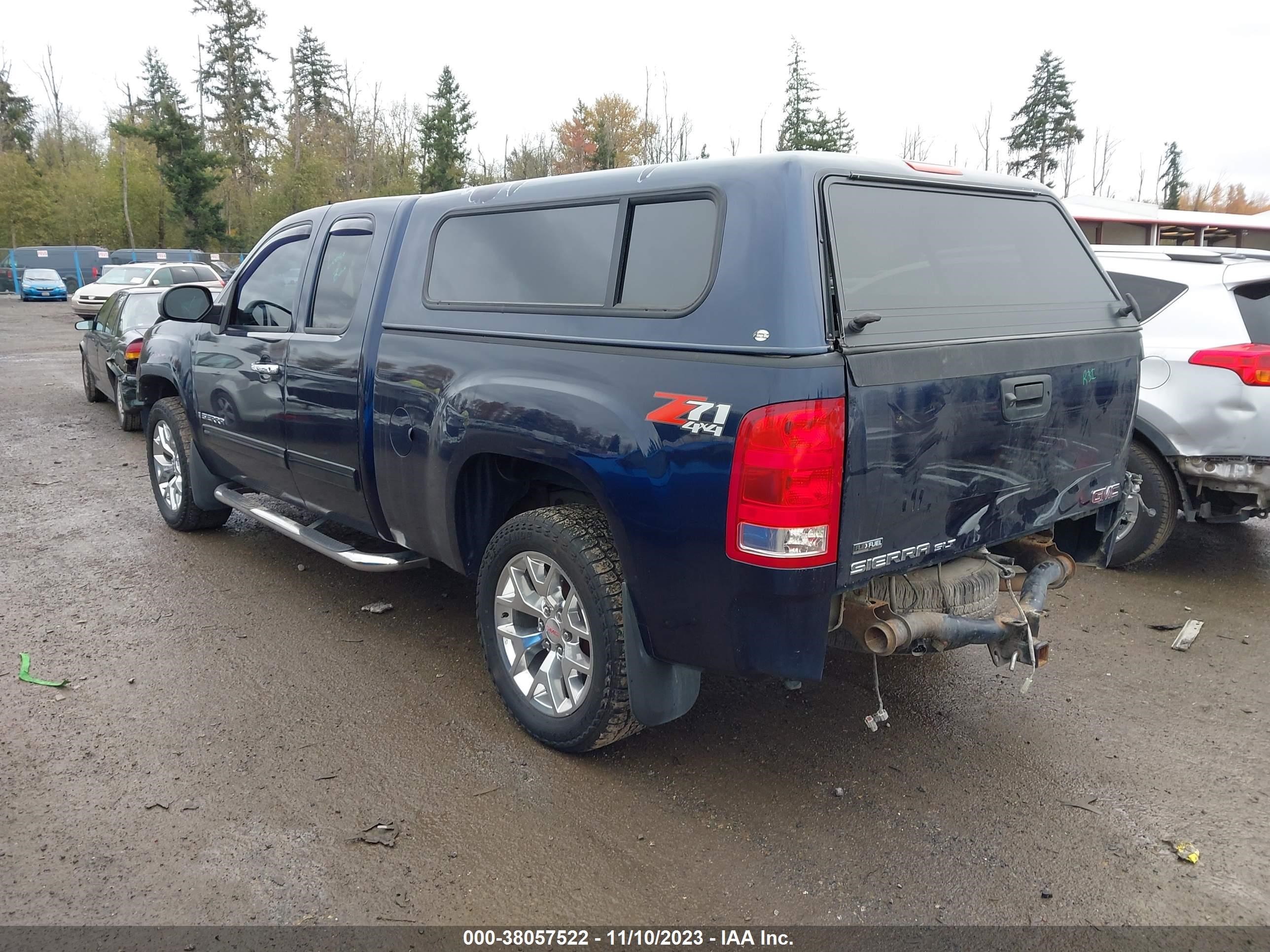 Photo 2 VIN: 1GTEK39029Z172057 - GMC SIERRA 