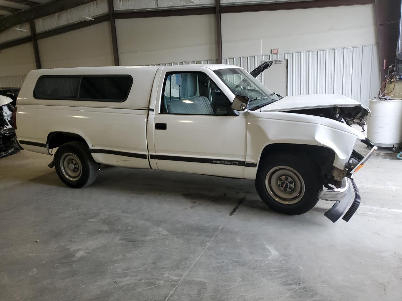 Photo 3 VIN: 1GTFC24K4LE544856 - GMC SIERRA 