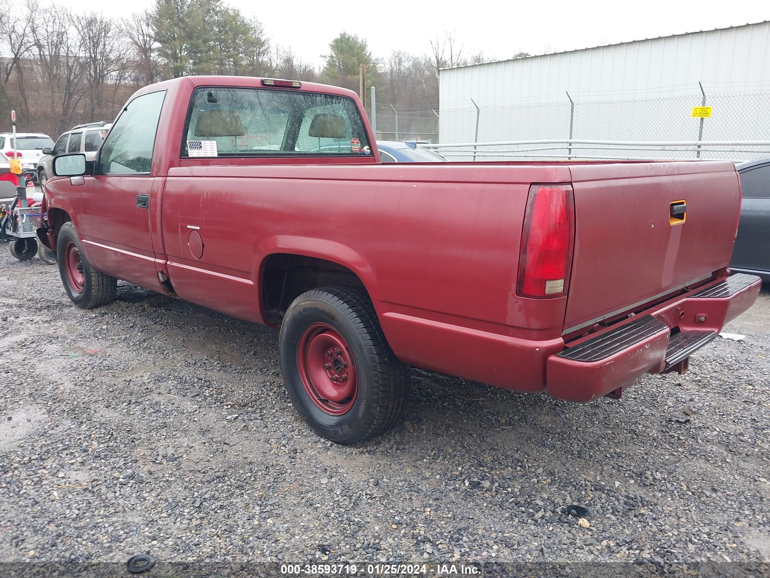 Photo 2 VIN: 1GTFC24S5VZ530105 - GMC NULL 