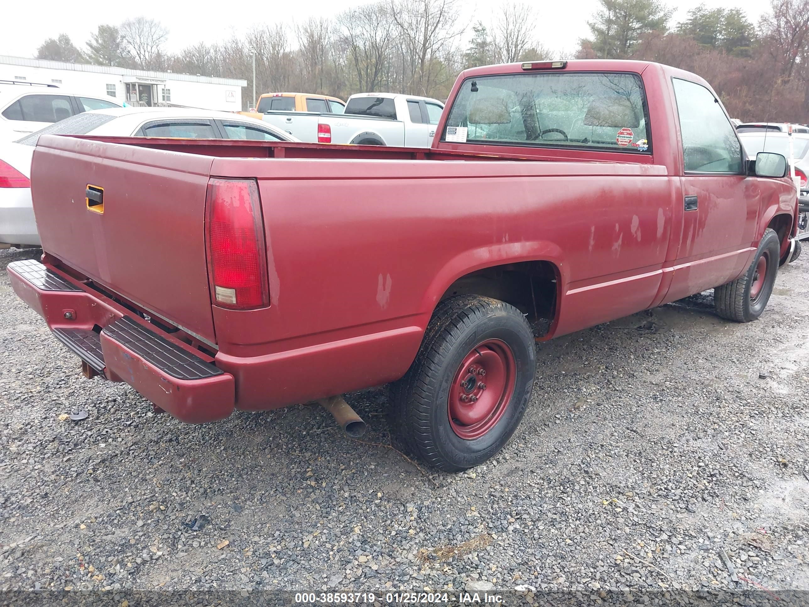 Photo 3 VIN: 1GTFC24S5VZ530105 - GMC NULL 