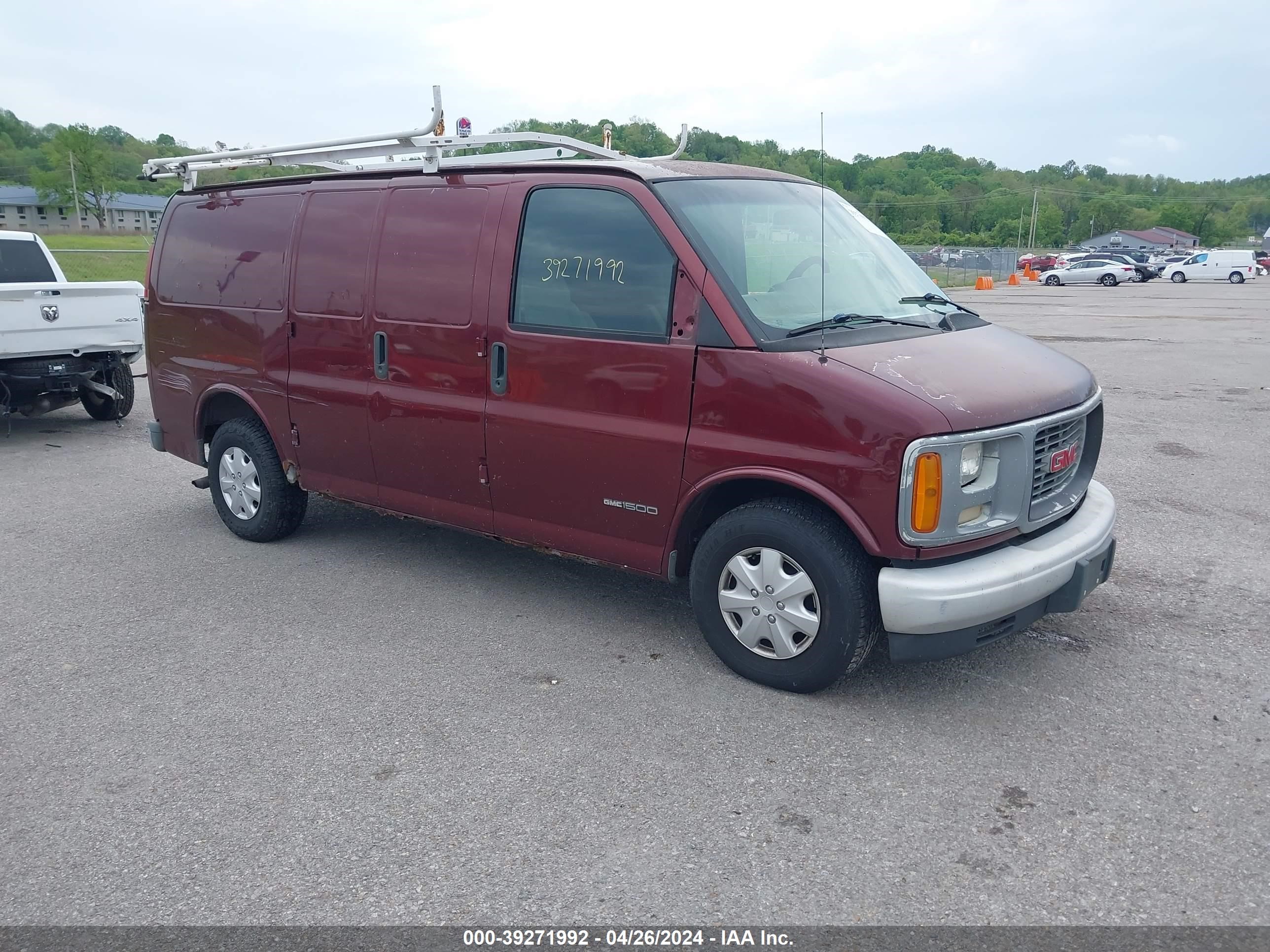 Photo 0 VIN: 1GTFG15R8V1034109 - GMC SAVANA 