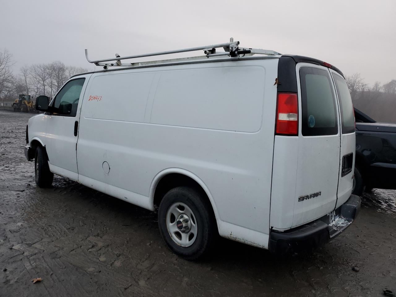 Photo 1 VIN: 1GTFG15X751233814 - GMC SAVANA 