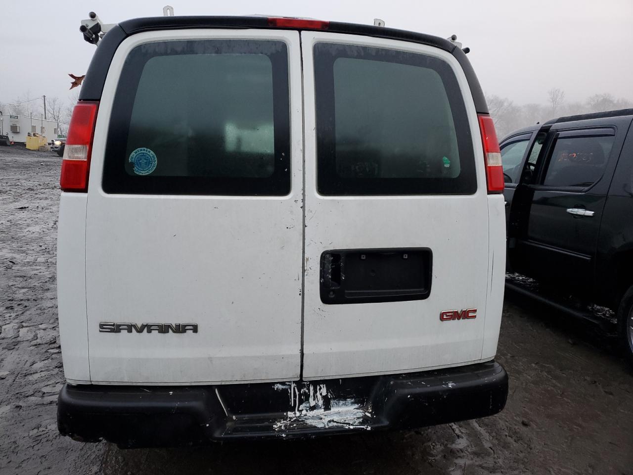 Photo 5 VIN: 1GTFG15X751233814 - GMC SAVANA 