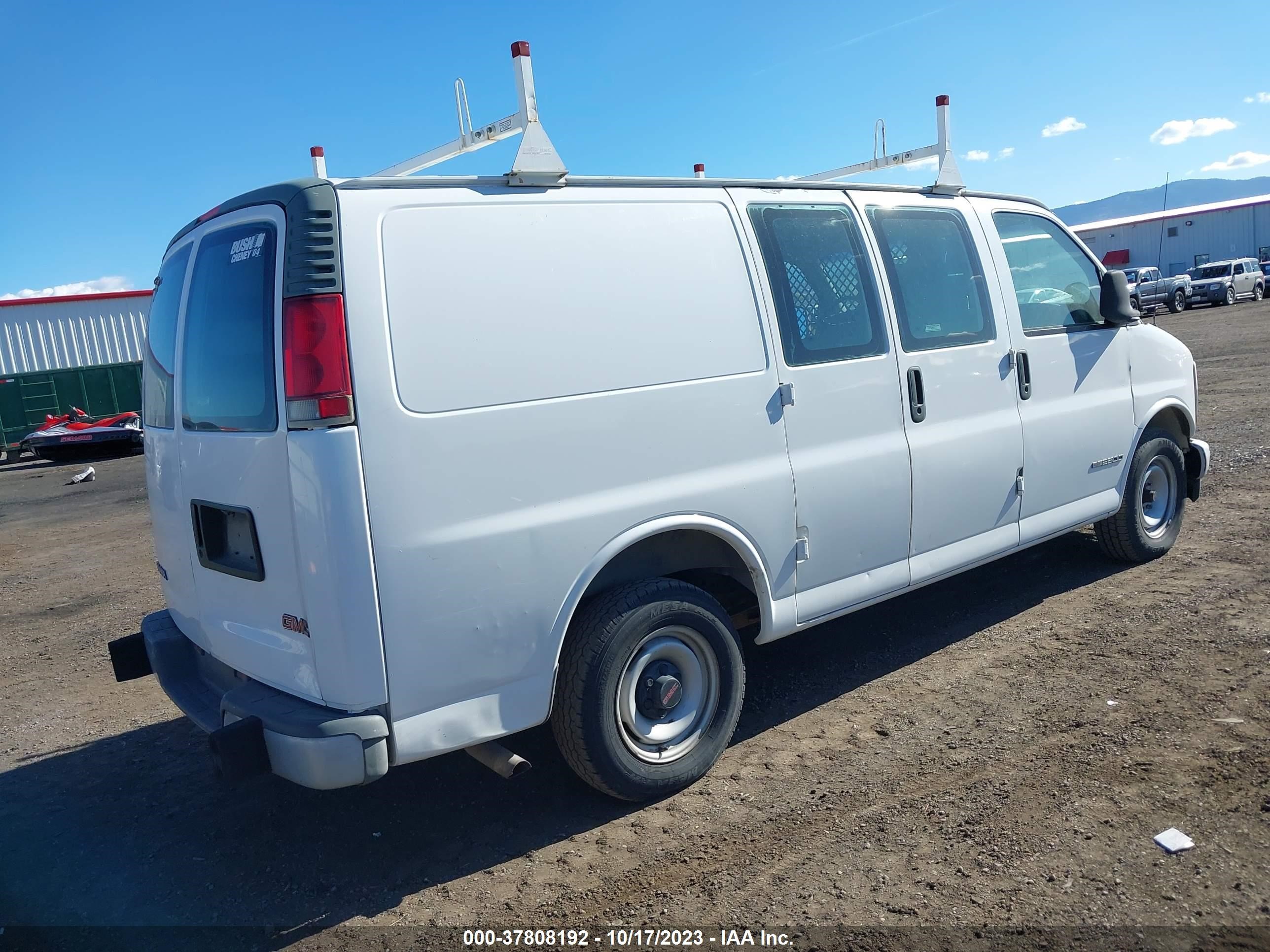 Photo 3 VIN: 1GTFG25M0X1066792 - GMC SAVANA 