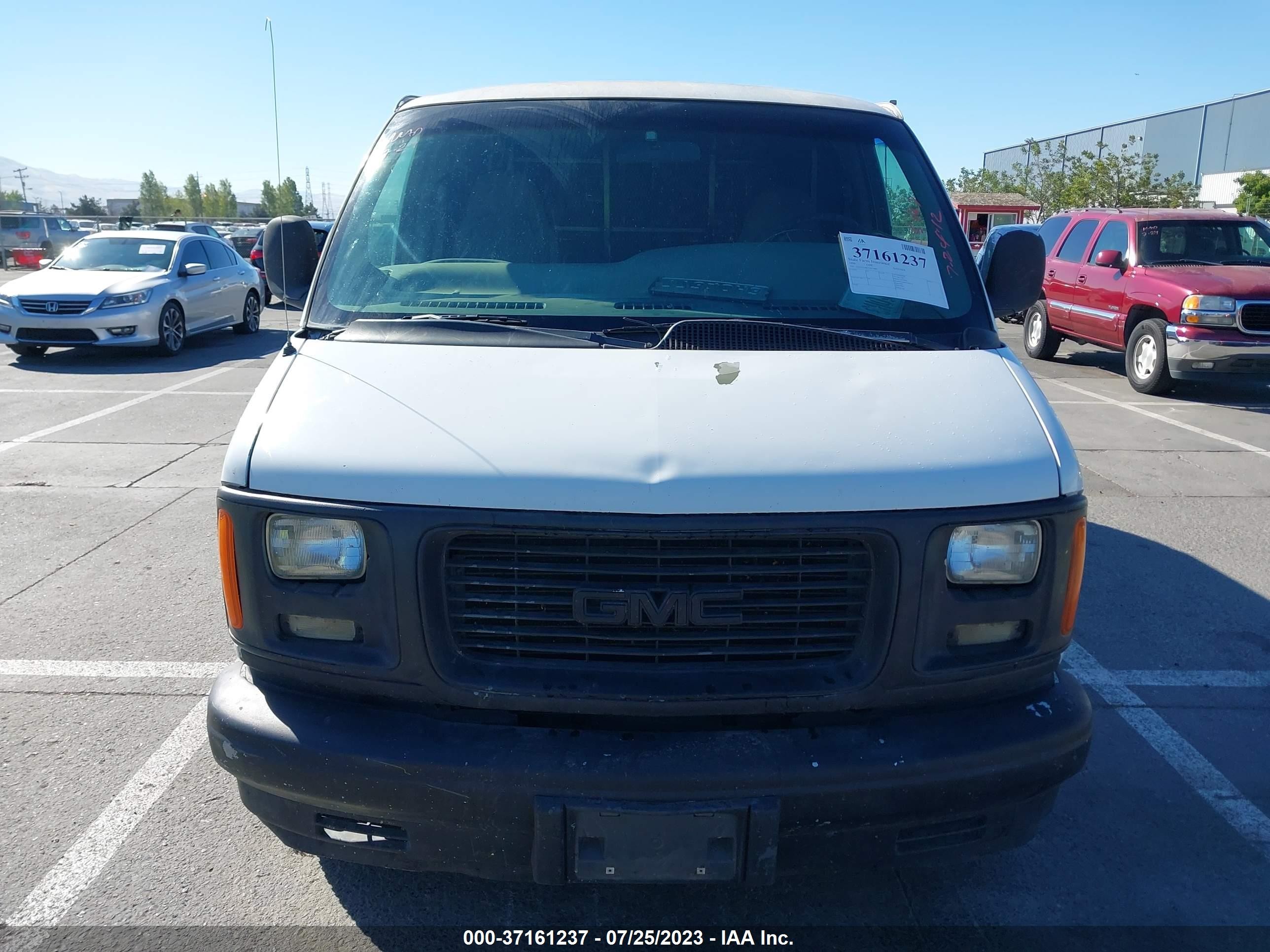 Photo 11 VIN: 1GTFG25M1T1032886 - GMC SAVANA 