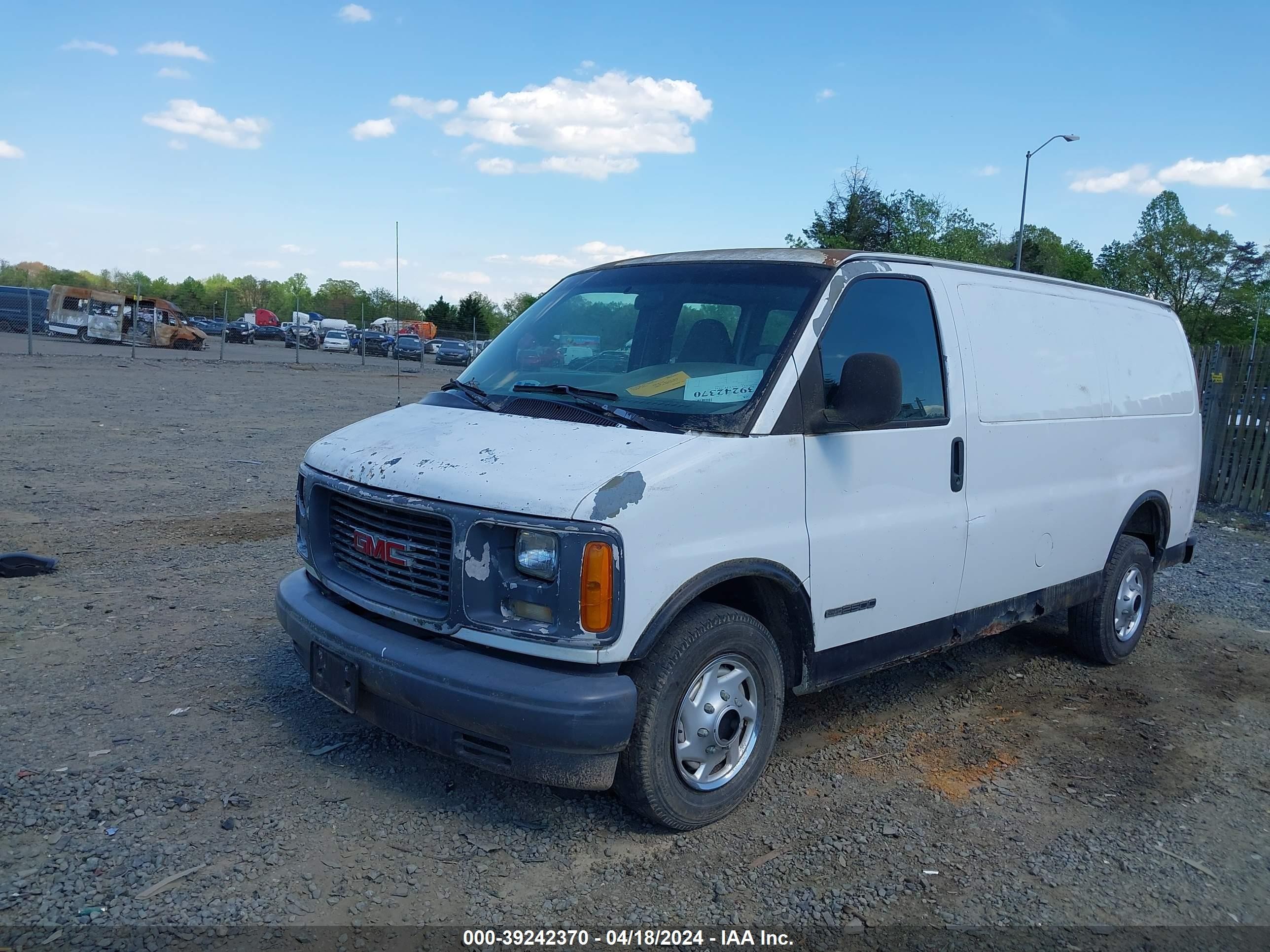 Photo 5 VIN: 1GTFG25M6Y1901344 - GMC SAVANA 